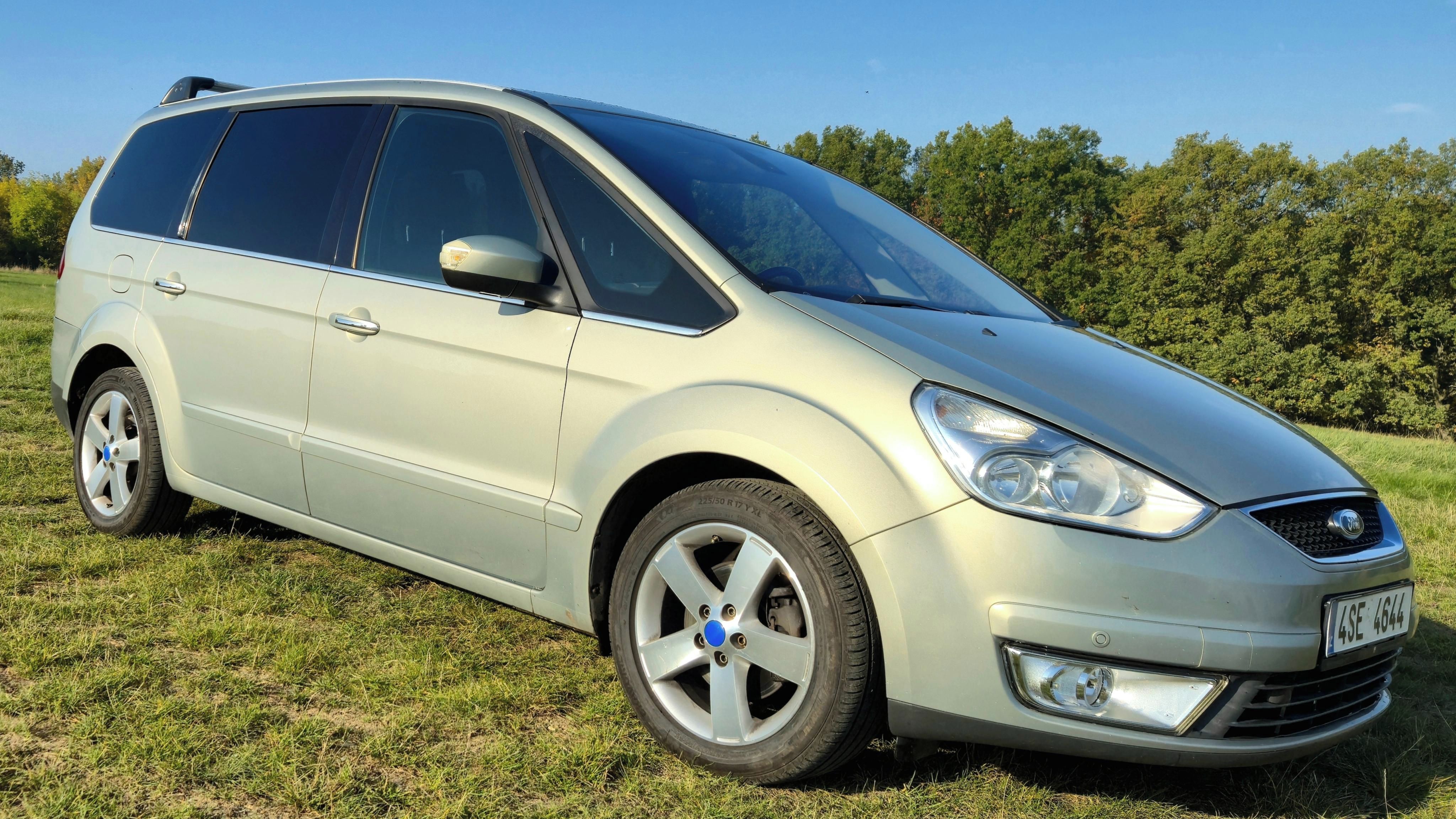 Ford Galaxy, 2.0 tdci 8 míst - fotka 2