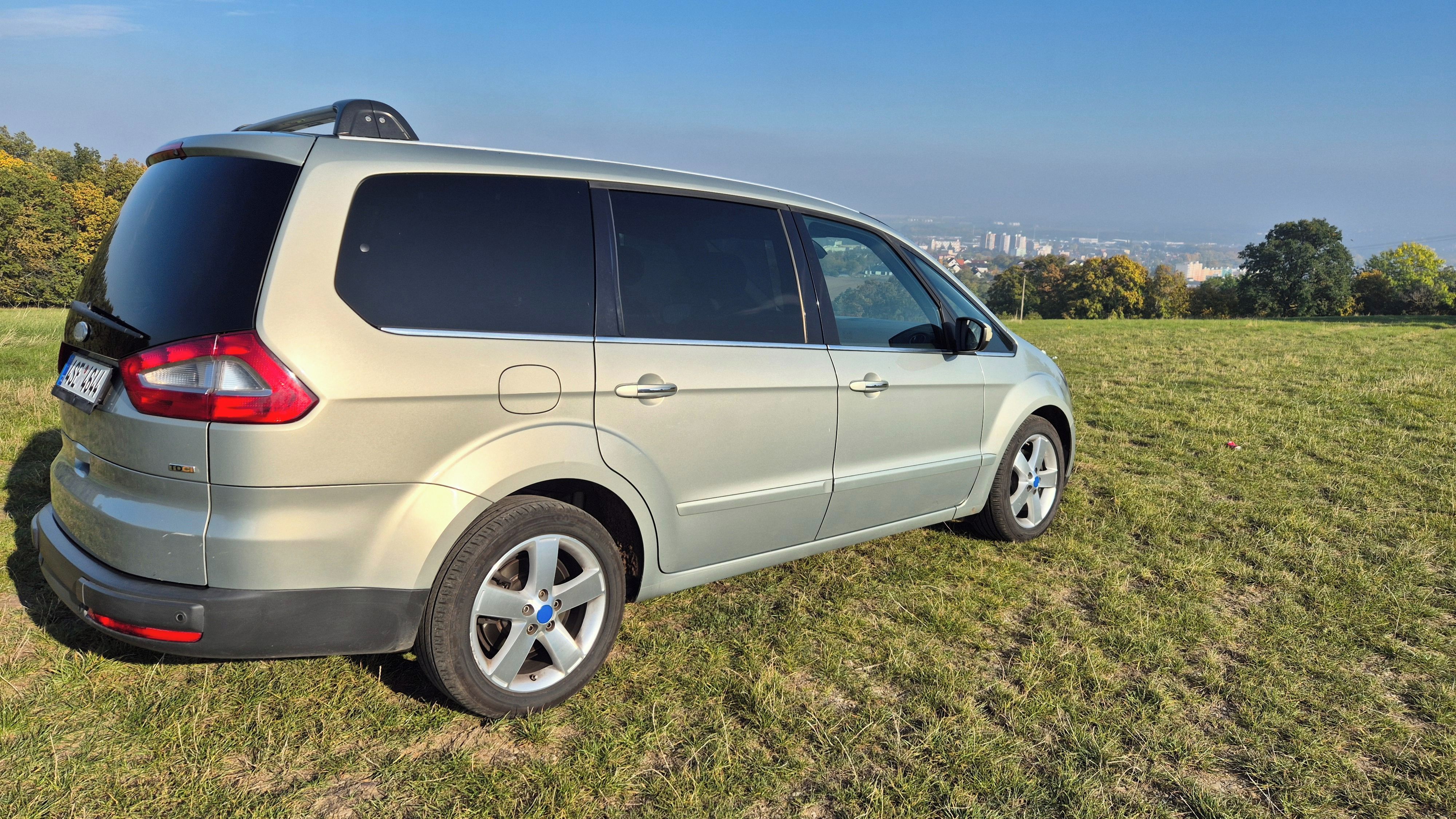Ford Galaxy, 2.0 tdci 8 míst - fotka 4