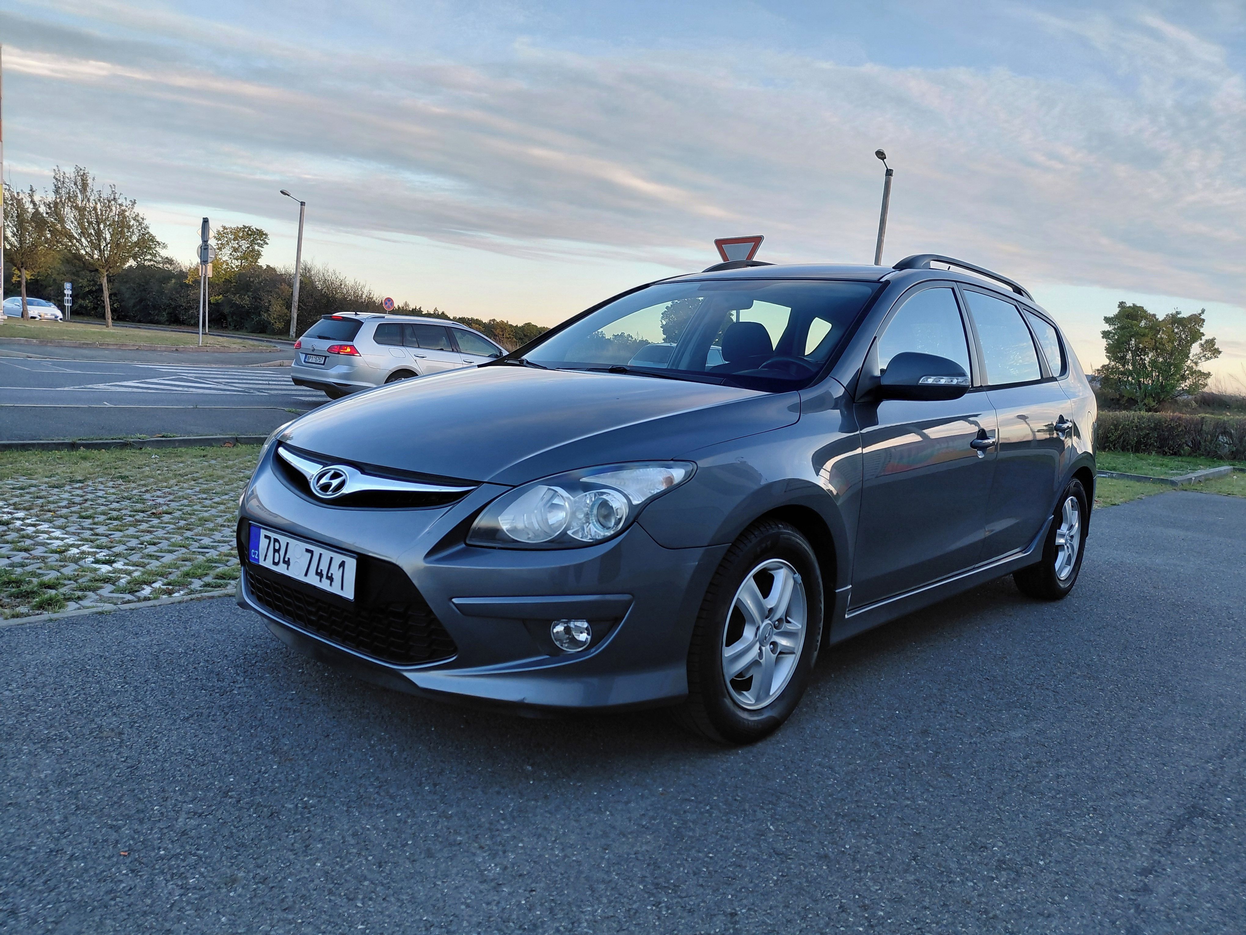 Hyundai i30, 1.6CRDI 85KW,SPOLEHLIVÉ,PĚKNÉ - fotka 3