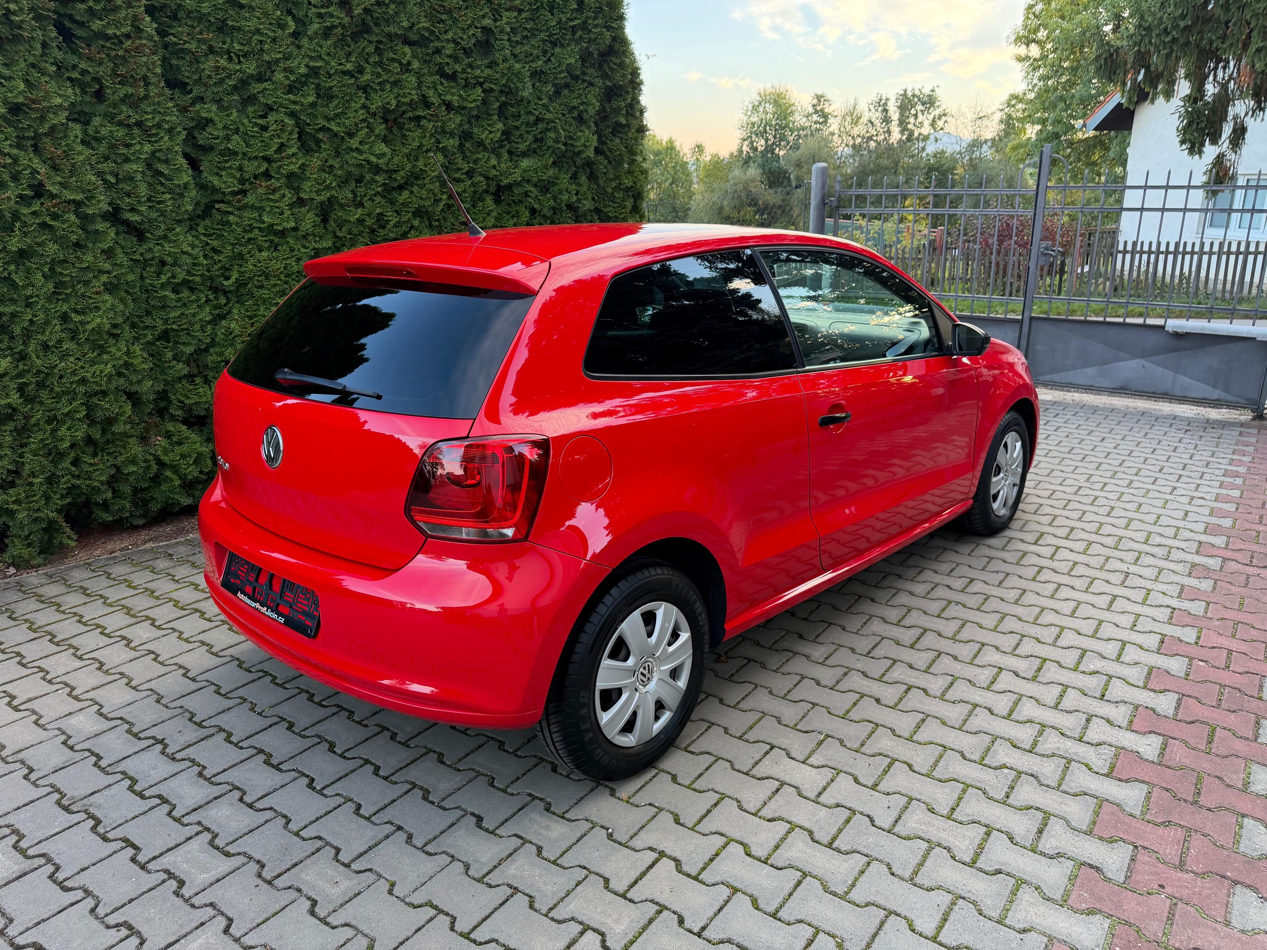 Volkswagen Polo, 1,2 i klima , pravidln.servis - fotka 4
