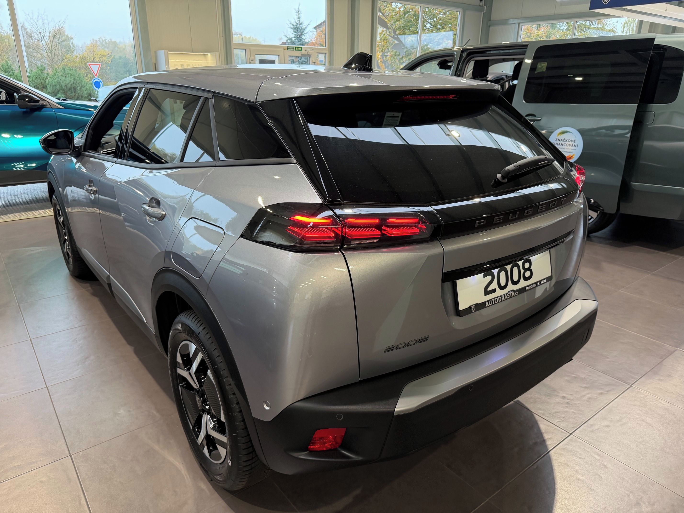 Peugeot 2008, ALLURE Turbo 100 MAN6 - fotka 4