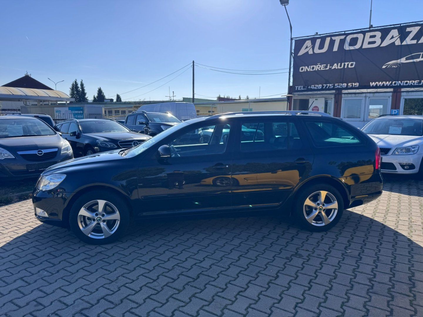 Škoda Octavia, 1,8 TSI 118KW NOVÉ ROZVODY STK - fotka 2