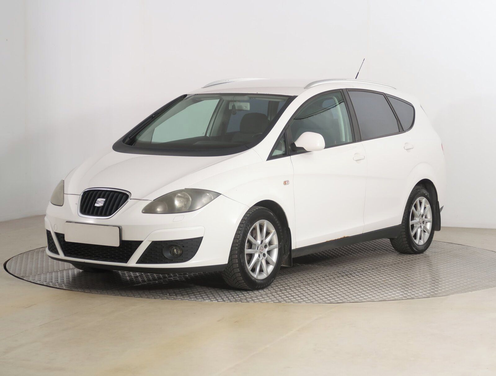 Seat Altea, 1.6 TDI, Automat, Serv.kniha - fotka 2