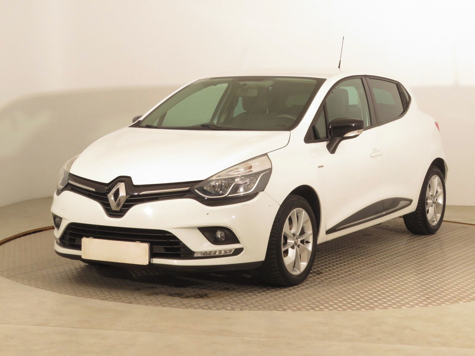 Renault Clio, 1.2 16V, Serv.kniha - fotka 2