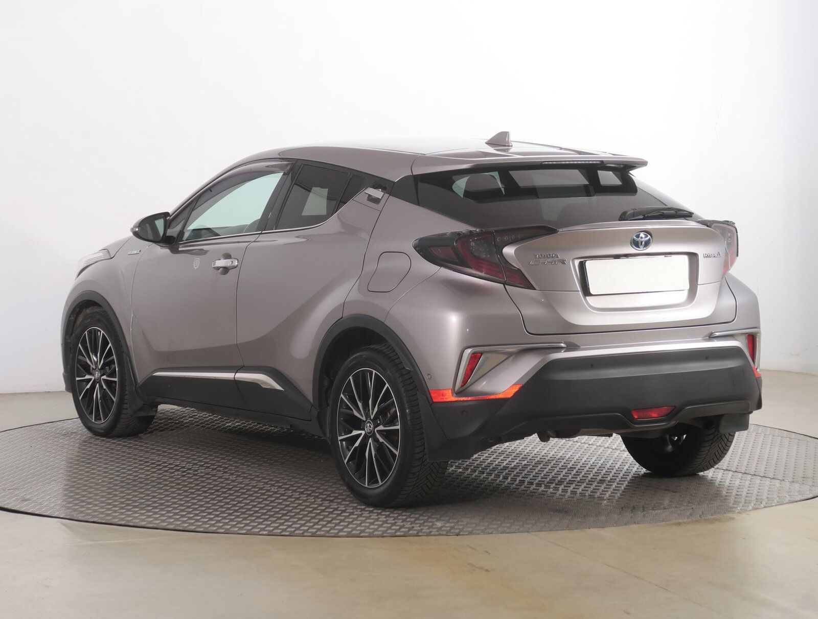 Toyota C-HR, 1.8 Hybrid, Automat - fotka 4