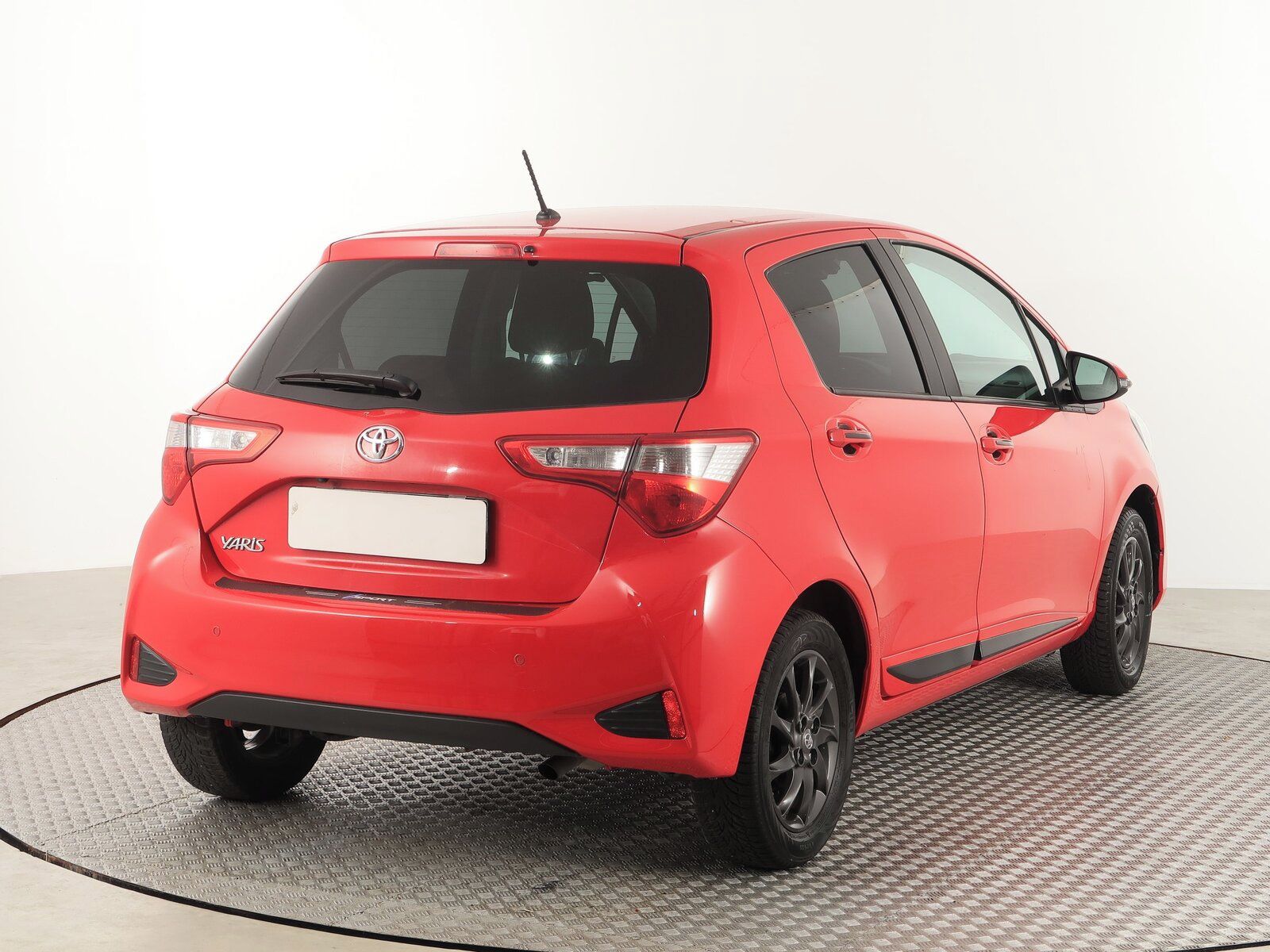 Toyota Yaris, 1.5 Dual VVT-i, Serv.kniha - fotka 5