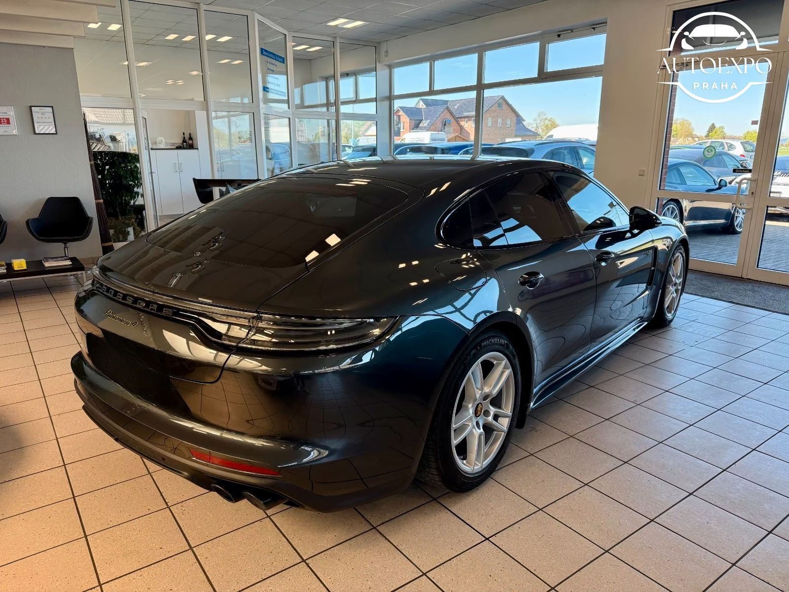 Porsche Panamera, 4 E-Hybrid Platinum Edition - fotka 5