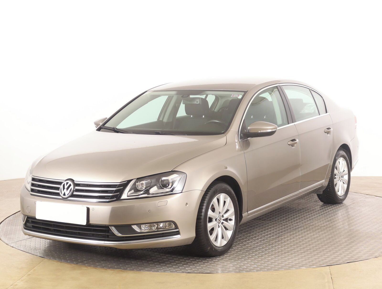 Volkswagen Passat, 2.0 TDI, Automat, Serv.kniha - fotka 2