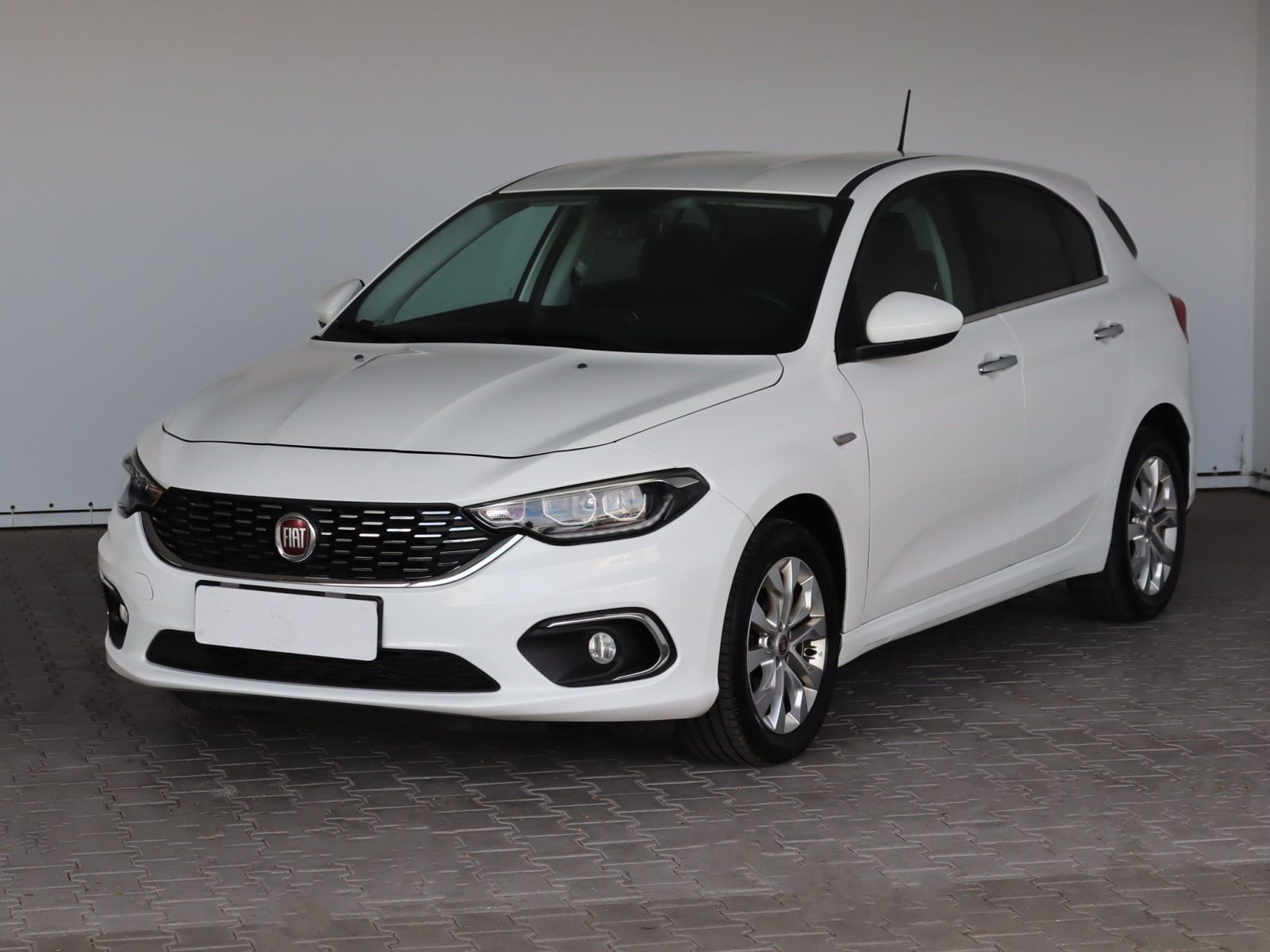 Fiat Tipo, 1.4 T-Jet, Serv.kniha - fotka 3