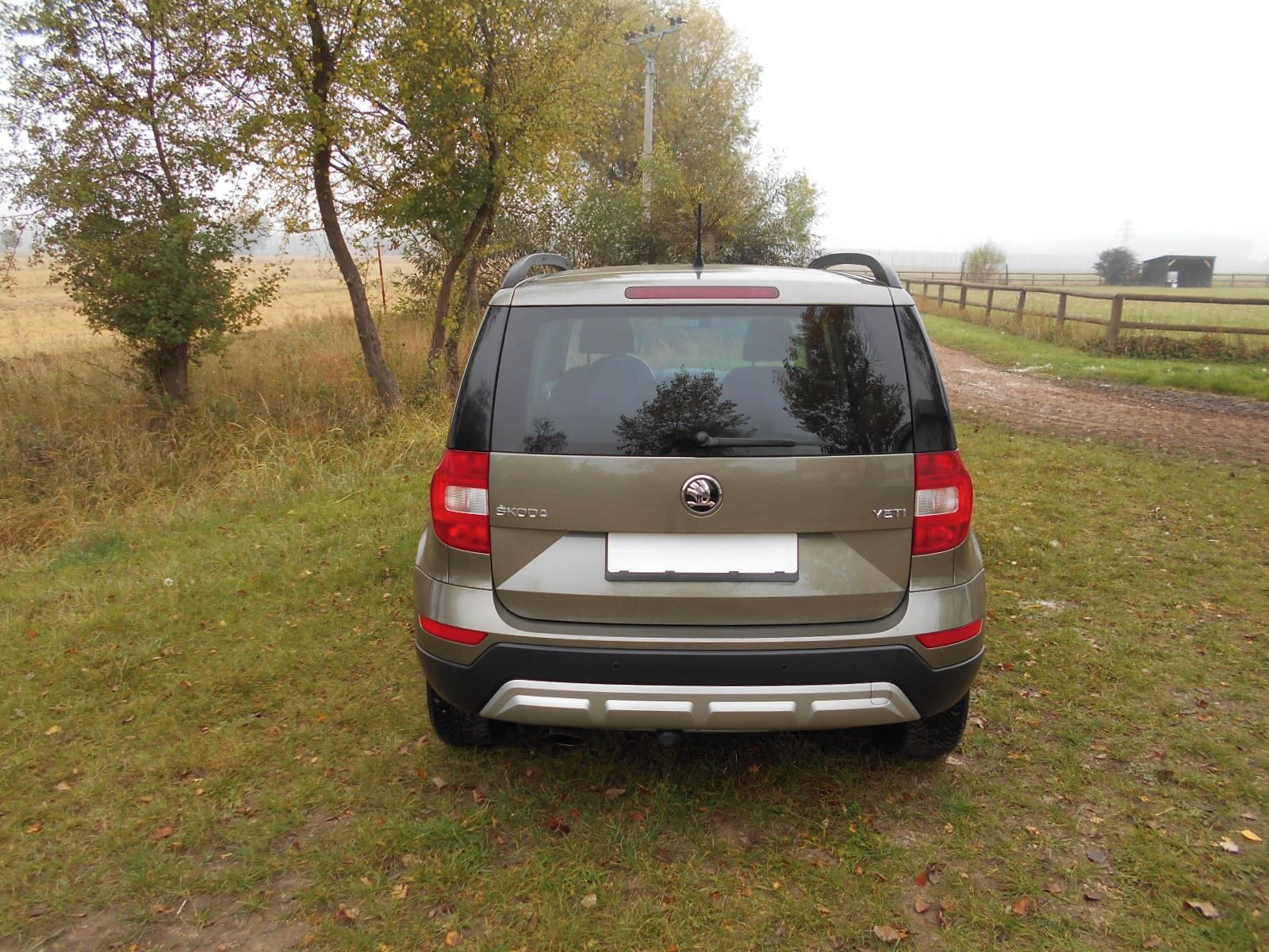 Škoda Yeti, 1.2 TSI OUTDOR -LIMITED-1MAJ - fotka 3
