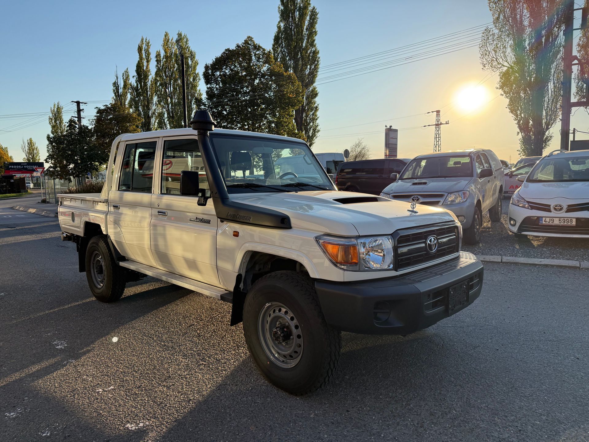 Toyota Land Cruiser, 79 VDJ DOUBLE CAB 4,4 V8 D-4D - fotka 3