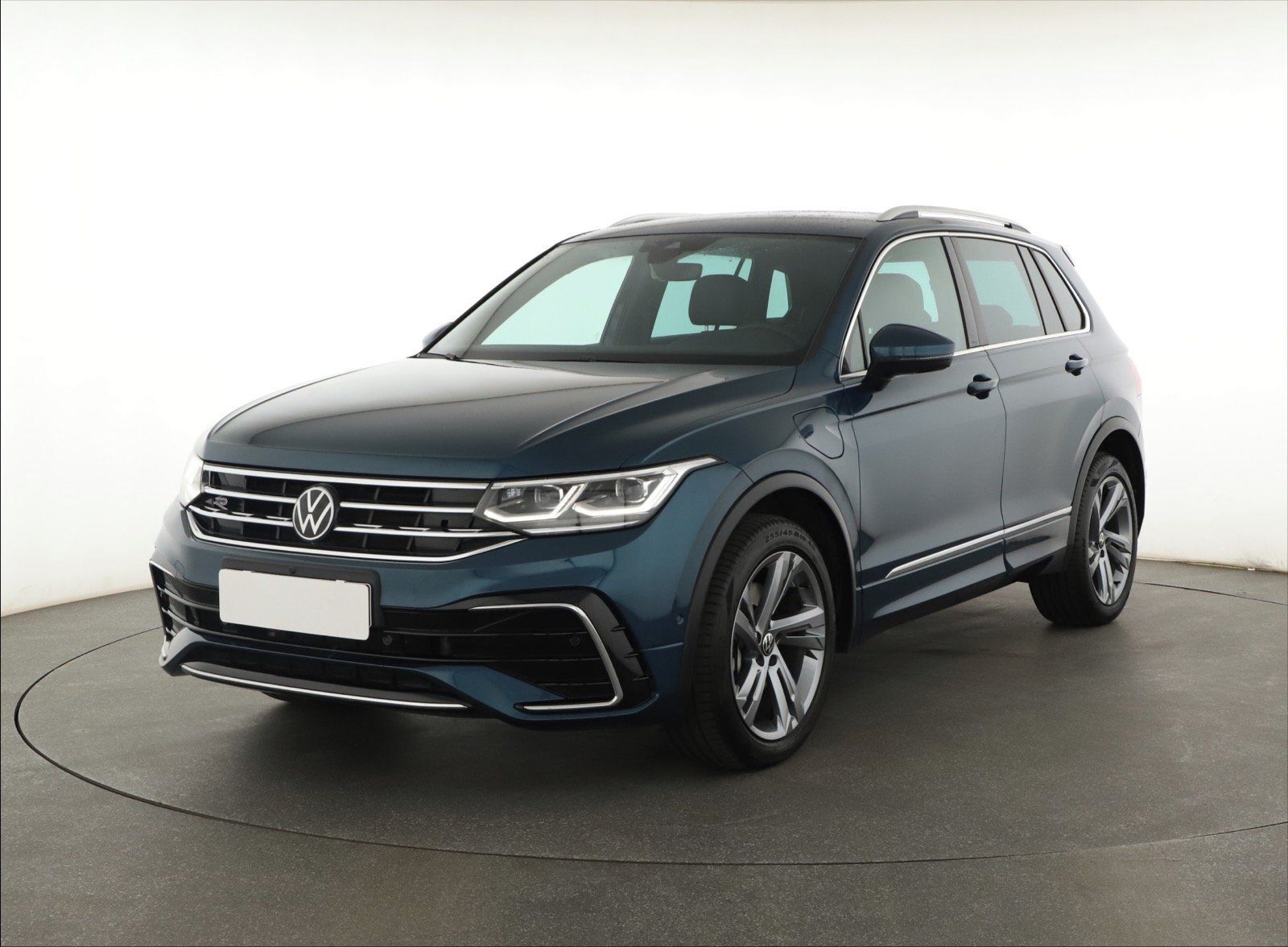Volkswagen Tiguan, 1.4 TSI eHybrid, R-Line - fotka 2