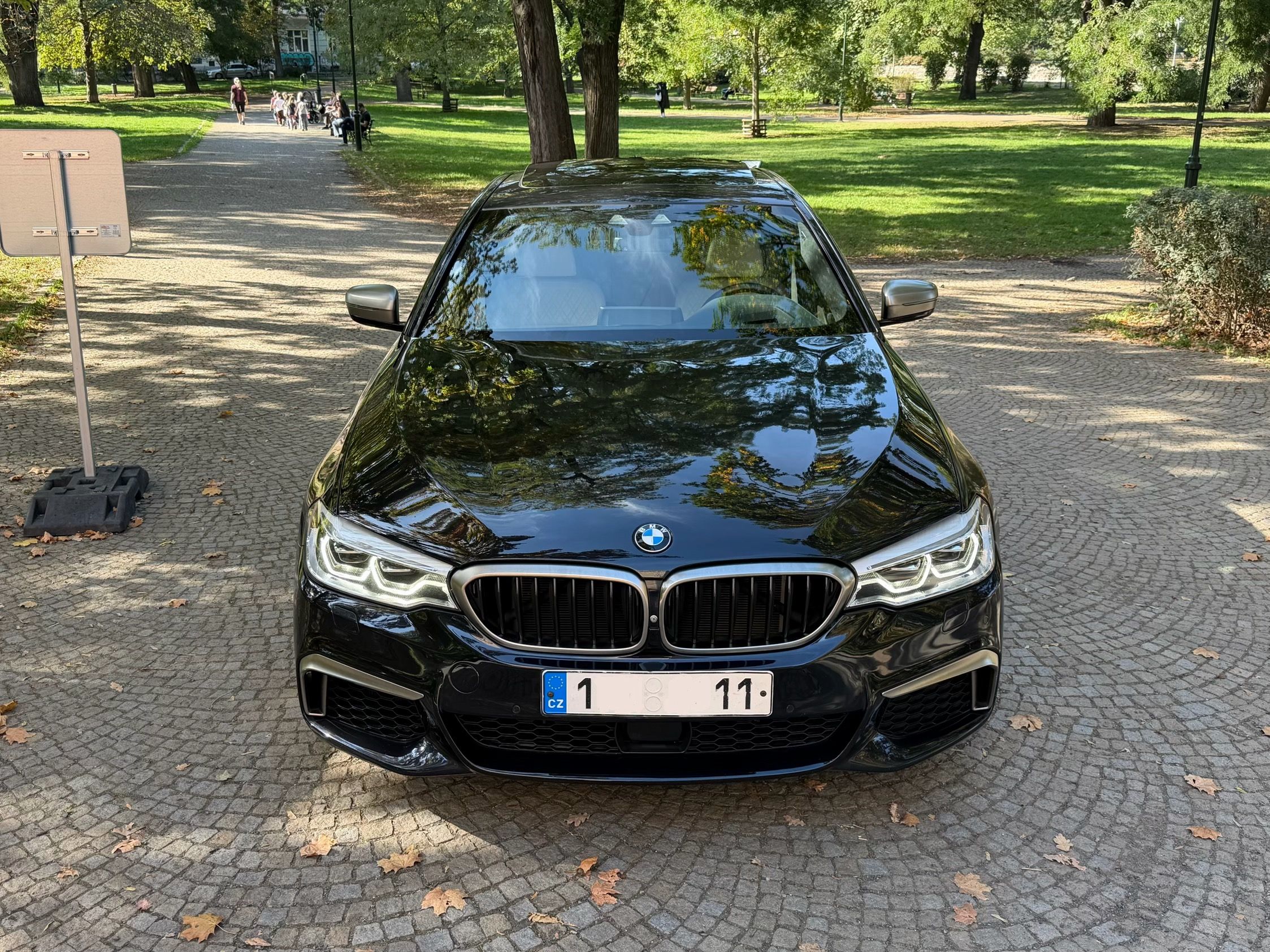 BMW Řada 5, M550i | CZ původ | Max. výbava - fotka 2