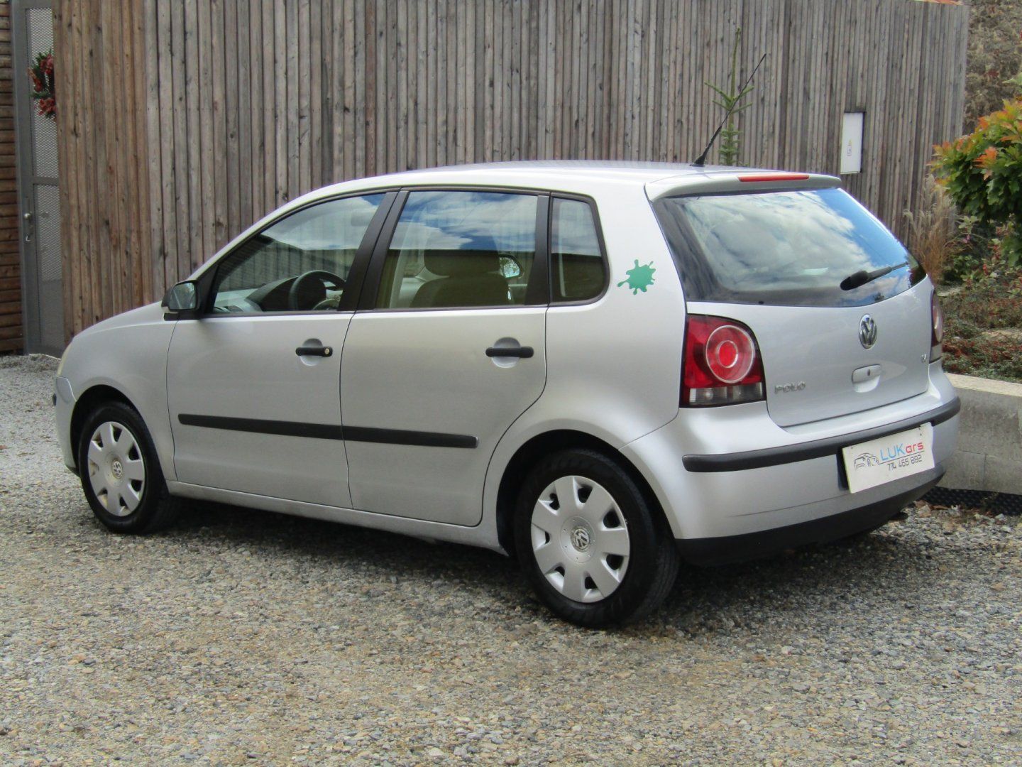 Volkswagen Polo, 1.4 I 55kW  ZIMNÍ PNEU  1.MAJI - fotka 5