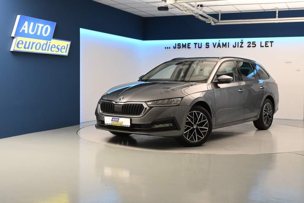 Škoda Octavia, 2.0 LED CLEVER Virtual Kamera - fotka 2