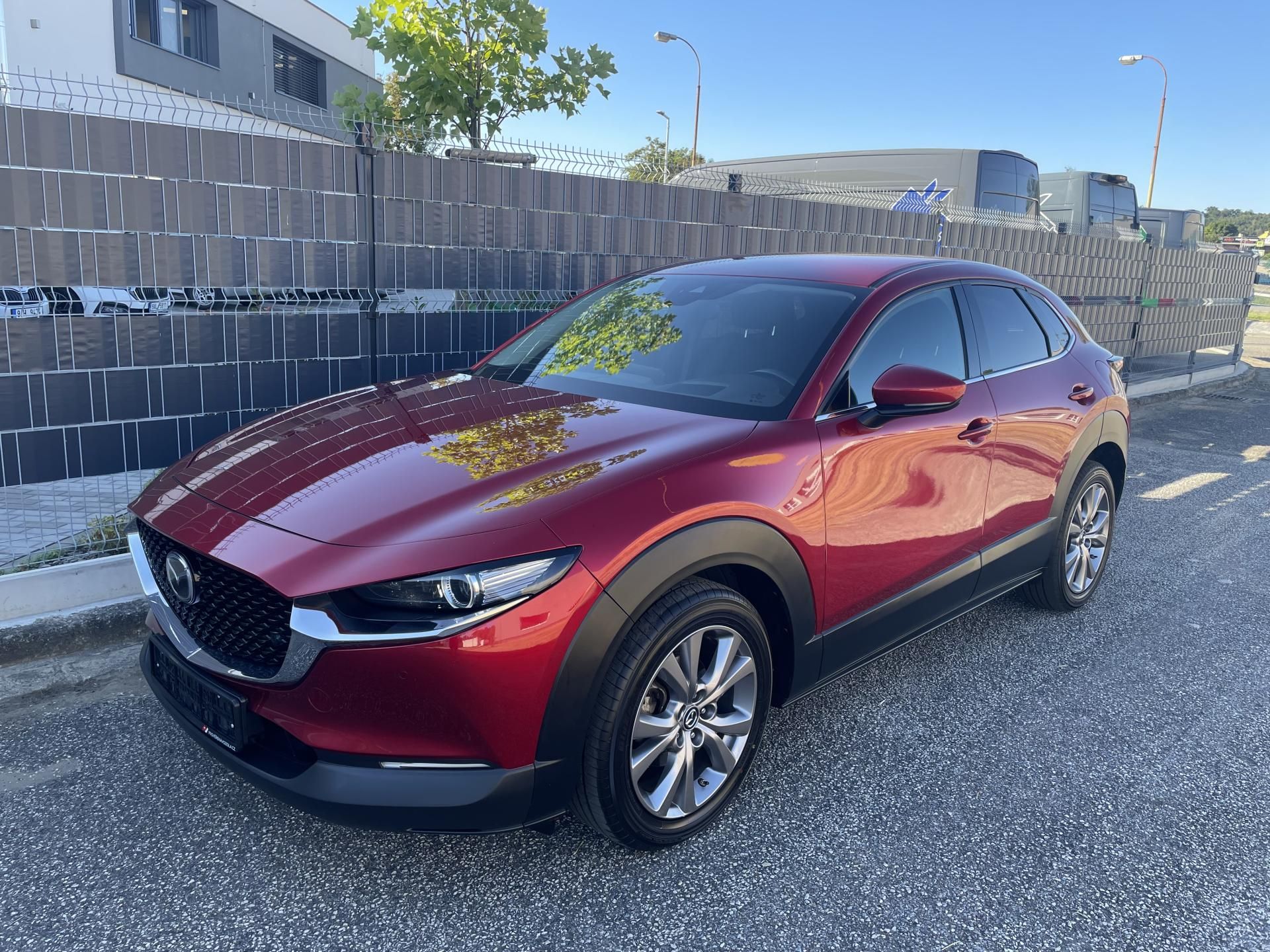 Mazda CX-30, 2.0 SKYACTIV-G 110 kW COSMO - fotka 2