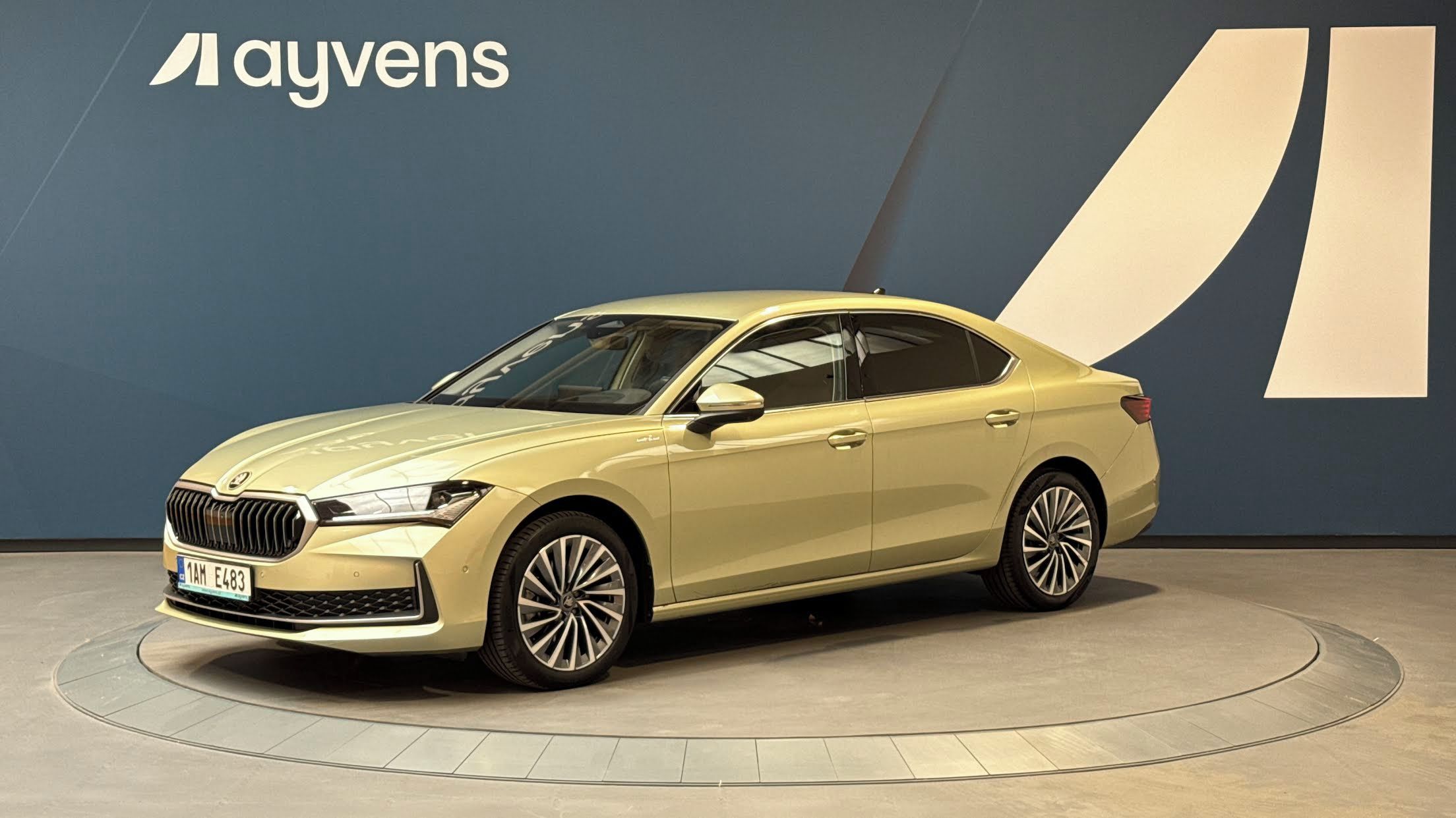 Škoda Superb, 1.5 TSI 110kW ACT L&K DSG - fotka 4