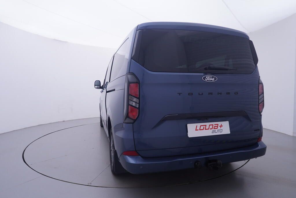 Ford Tourneo Custom, Titanium 2.0 TDI 125 kW - fotka 4