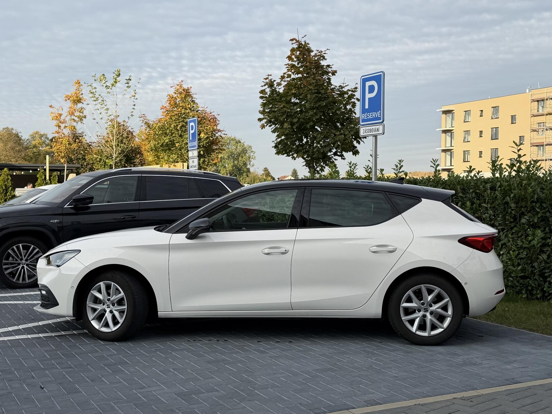 Seat Leon, 1.0 tsi 81 kW /Style/tažné - fotka 2