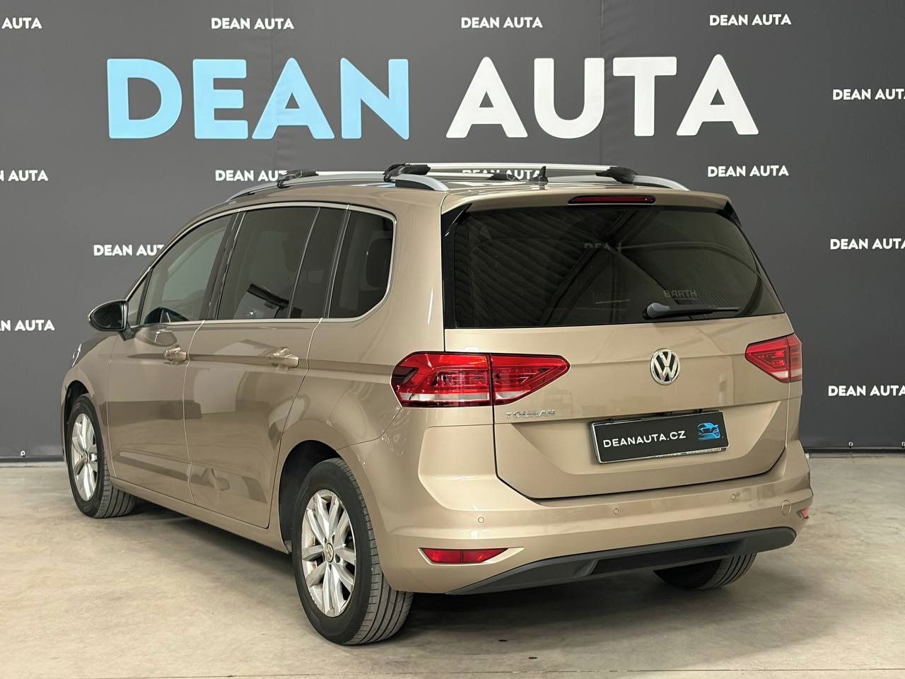 Volkswagen Touran, 1.5 TSI 110 kW Automat 153t.km - fotka 3