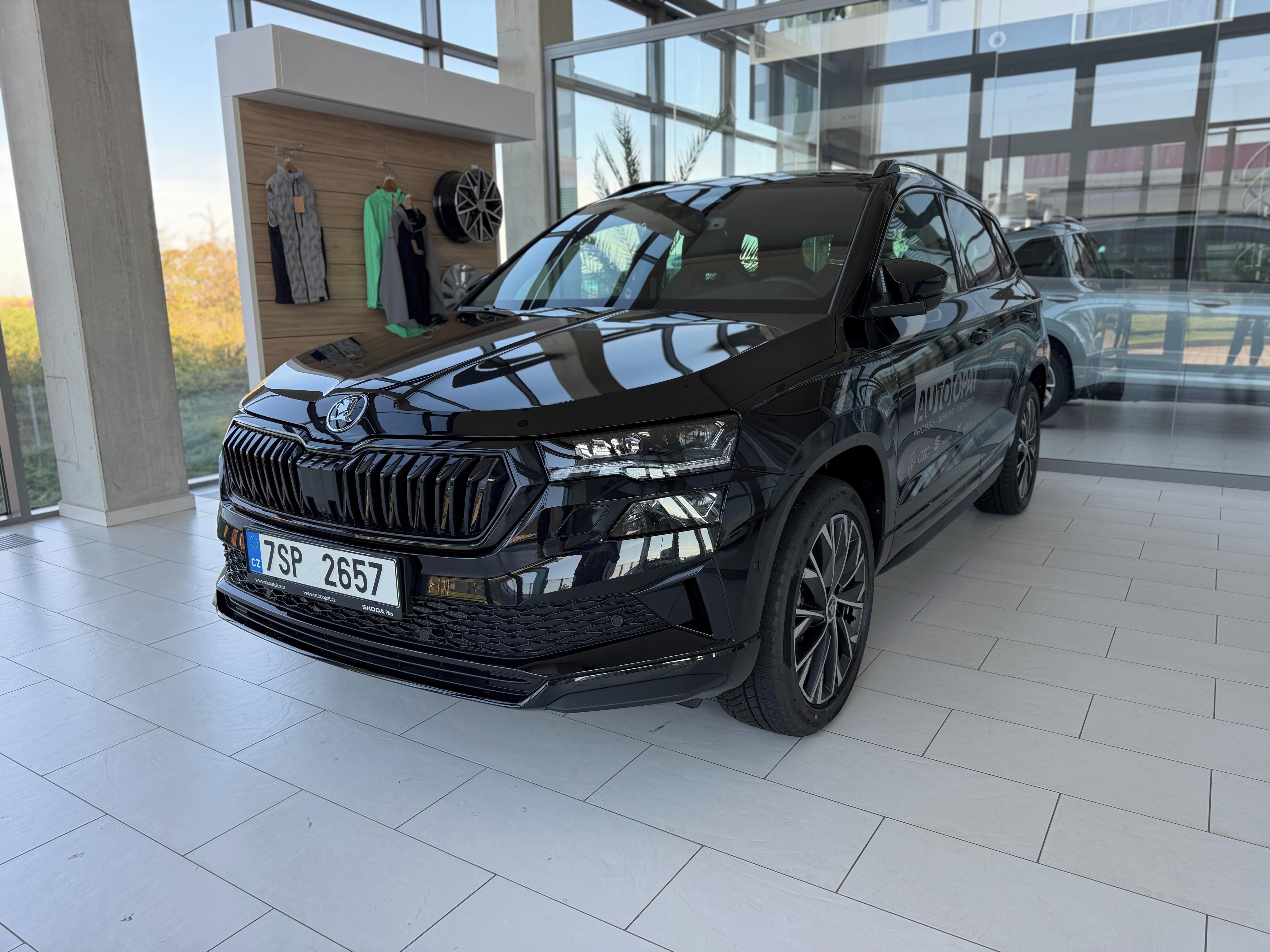 Škoda Karoq, 2,0 TSI 140 kW 4x4 - fotka 3