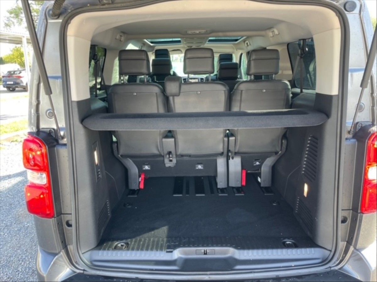 Toyota Proace Verso, 2,0 D-4D 180k L2 VIP - fotka 6