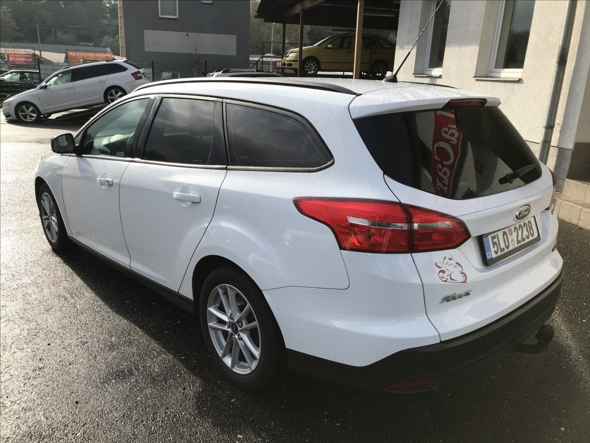 Ford Focus, 1,0 EcoBoost 92kW Combi - fotka 5