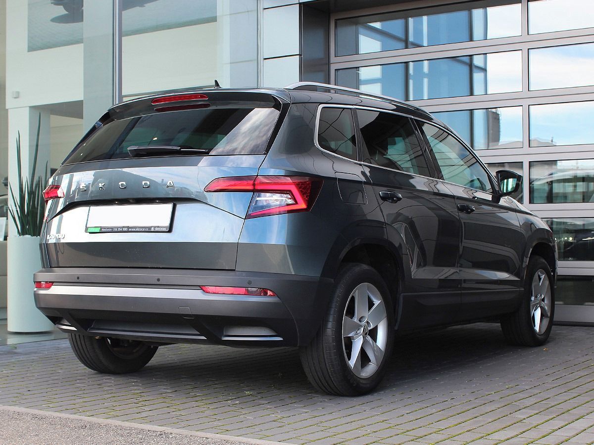 Škoda Karoq, ŠKODA KAROQ 1.5 TSI 110kW LIVE - fotka 3