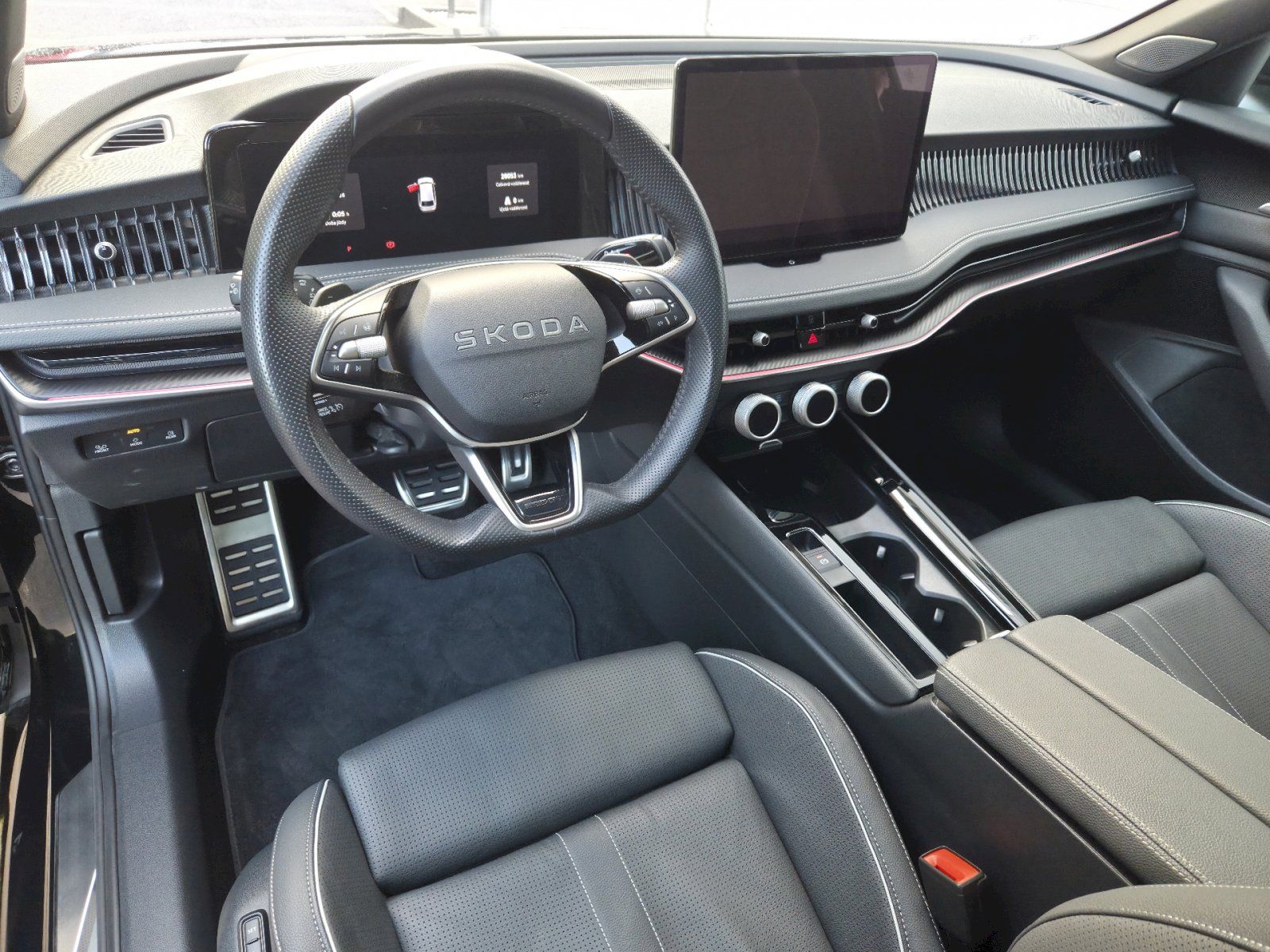 Škoda Superb, TSI 4x4 2.0/195kW SportLine - fotka 6