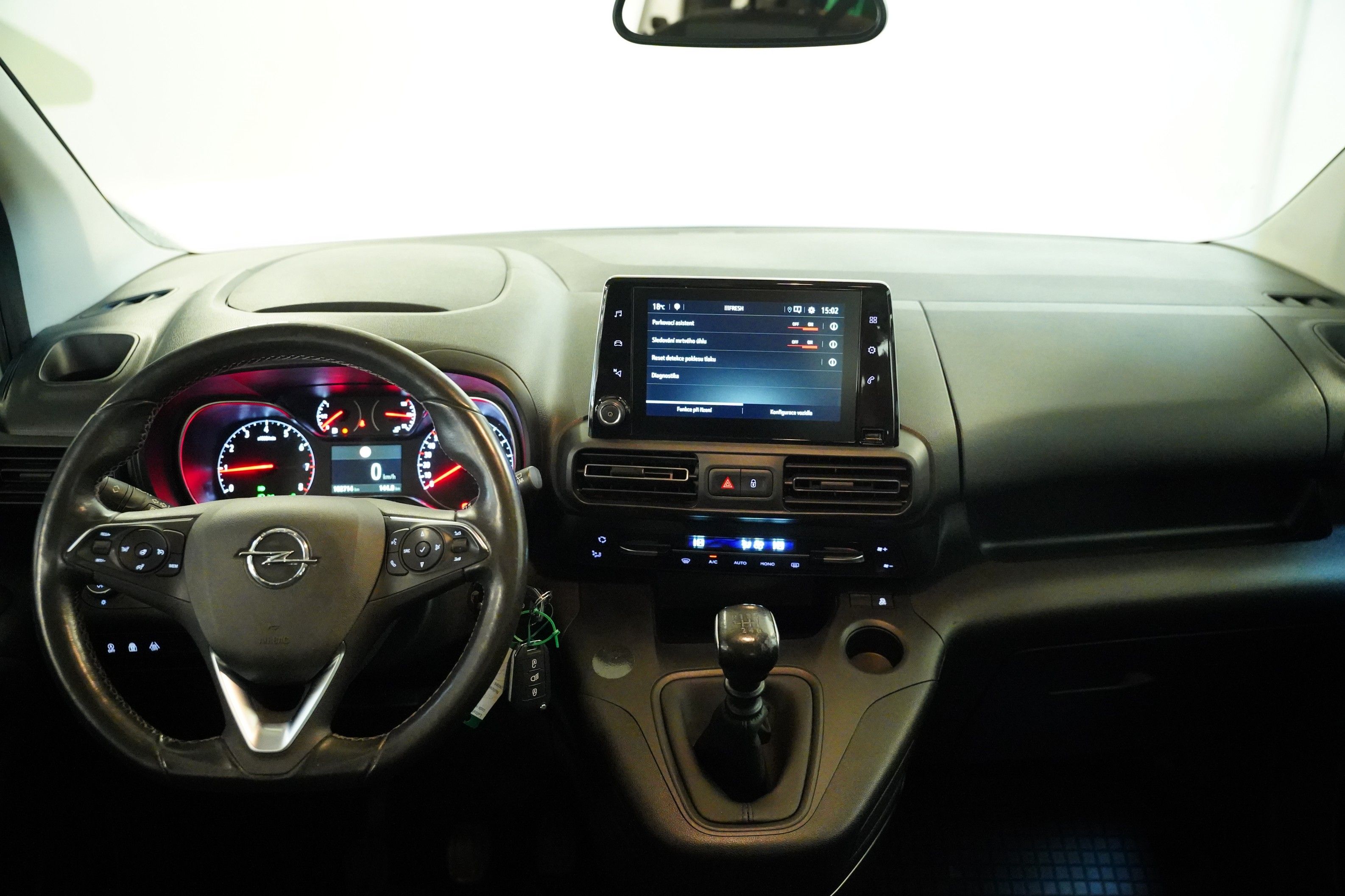 Opel Combo, 1.2 Turbo 81 kW - fotka 5
