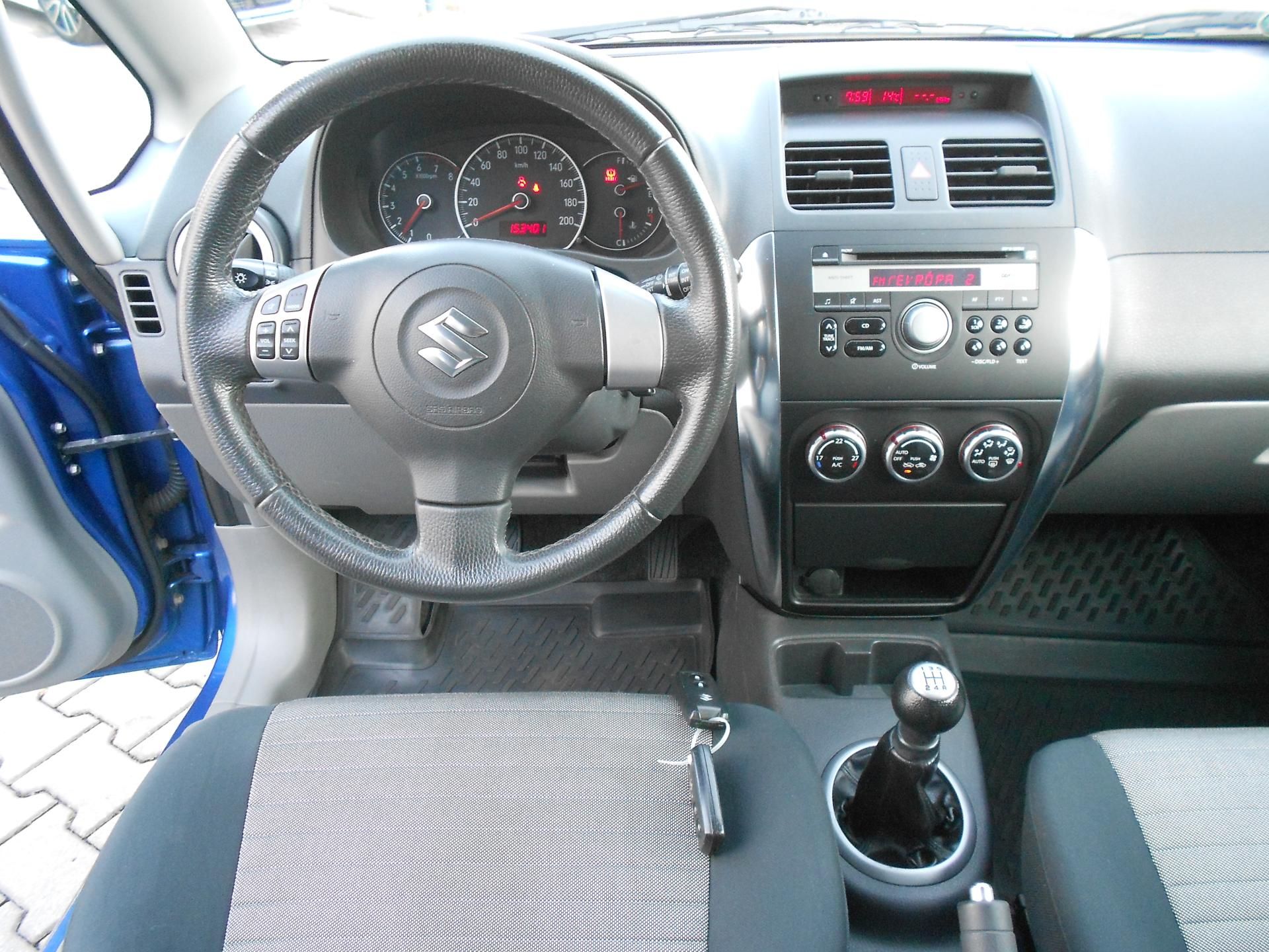 Suzuki SX4, 1,6i 79kW 4X4 ČR - fotka 6