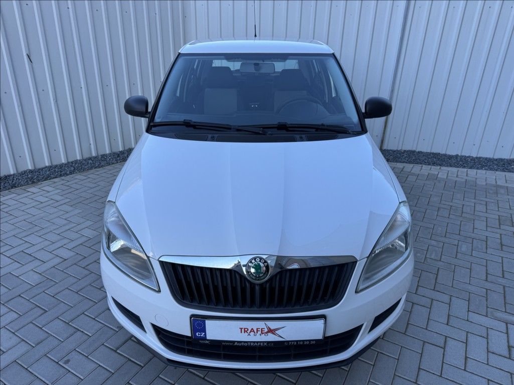 Škoda Fabia, 1,4 i 16V 63kW DPH 1.maj ČR - fotka 6