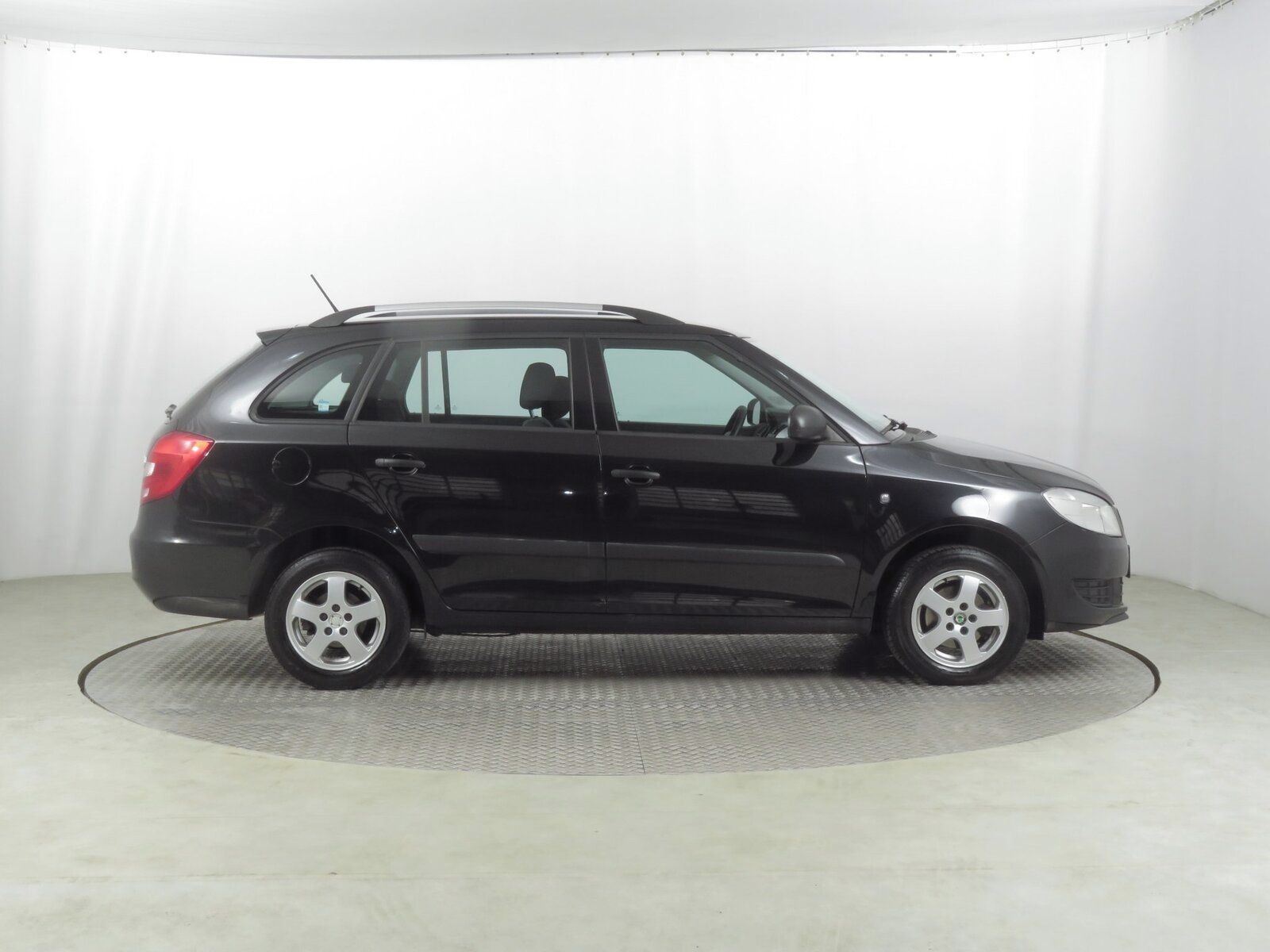 Škoda Fabia, 1.6 TDI, Serv.kniha - fotka 6