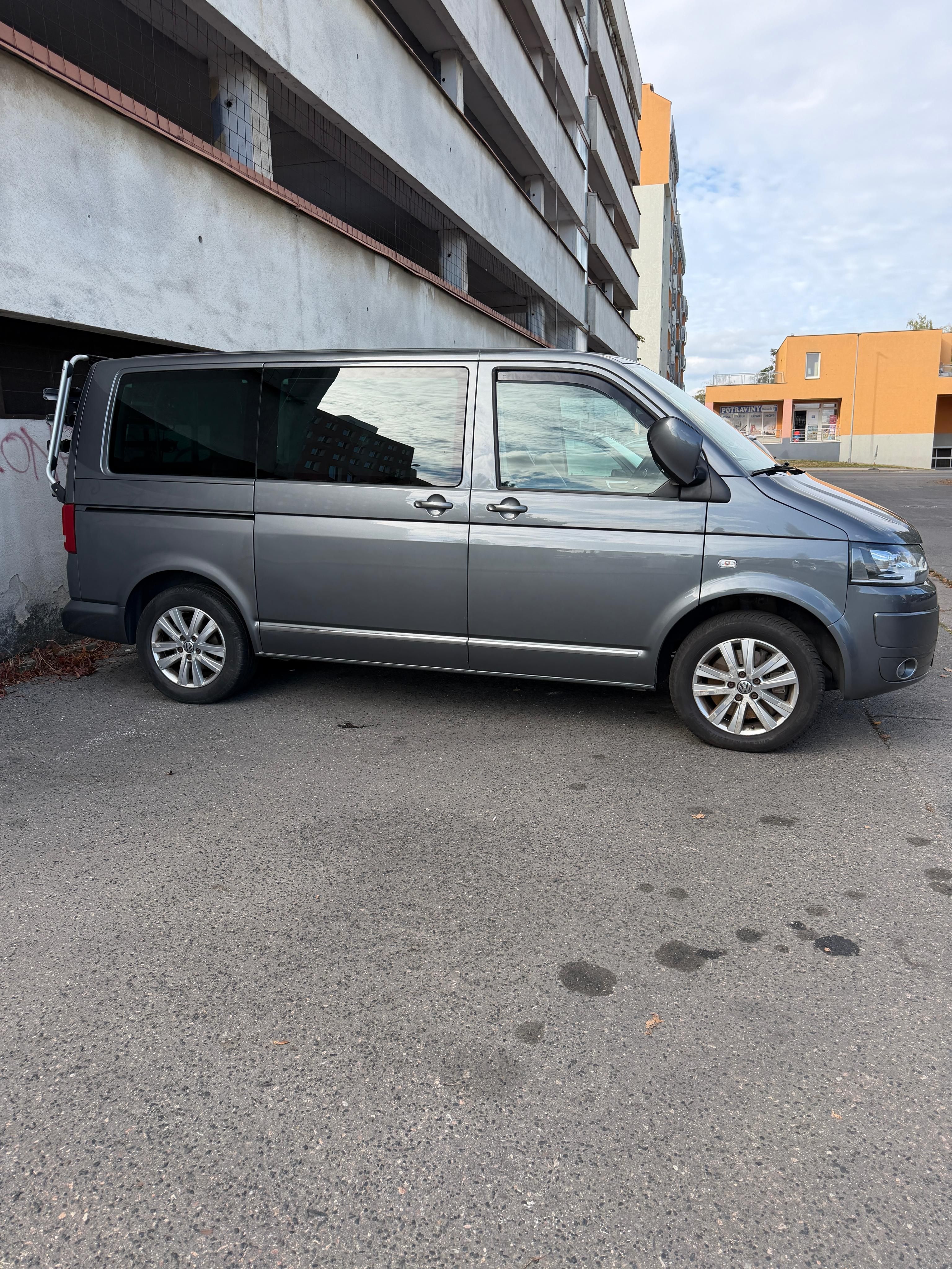Volkswagen Multivan, 2.0 BiTDI - fotka 4