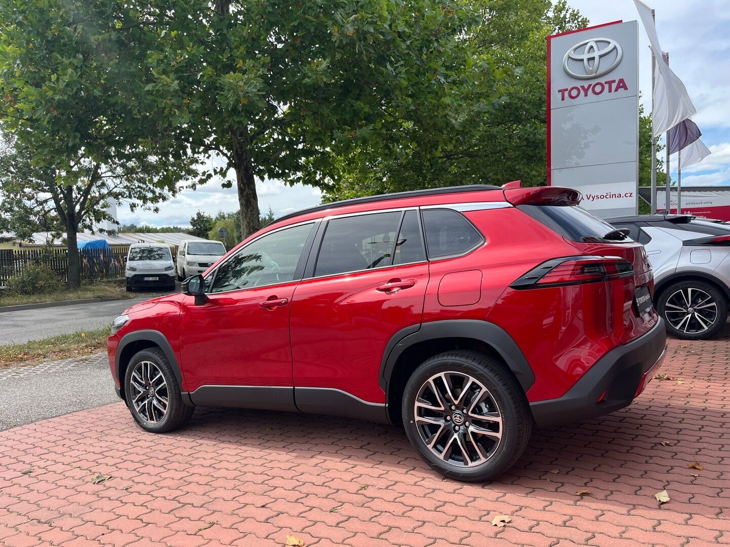 Toyota Corolla Cross, MY26 1.8L Hybrid 140 koní 4x2 - fotka 3
