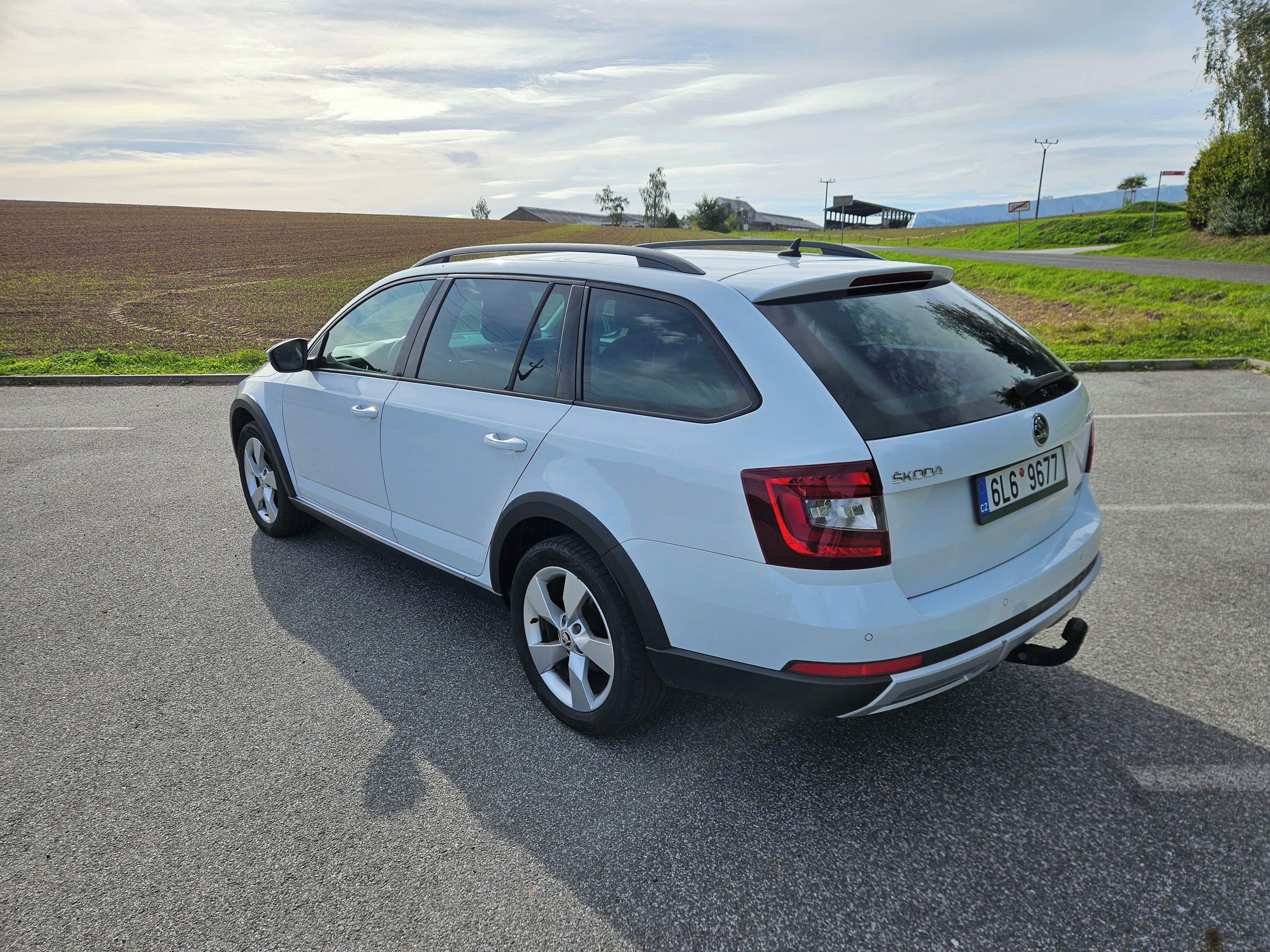 Škoda Octavia, Scout, výborný stav - fotka 3