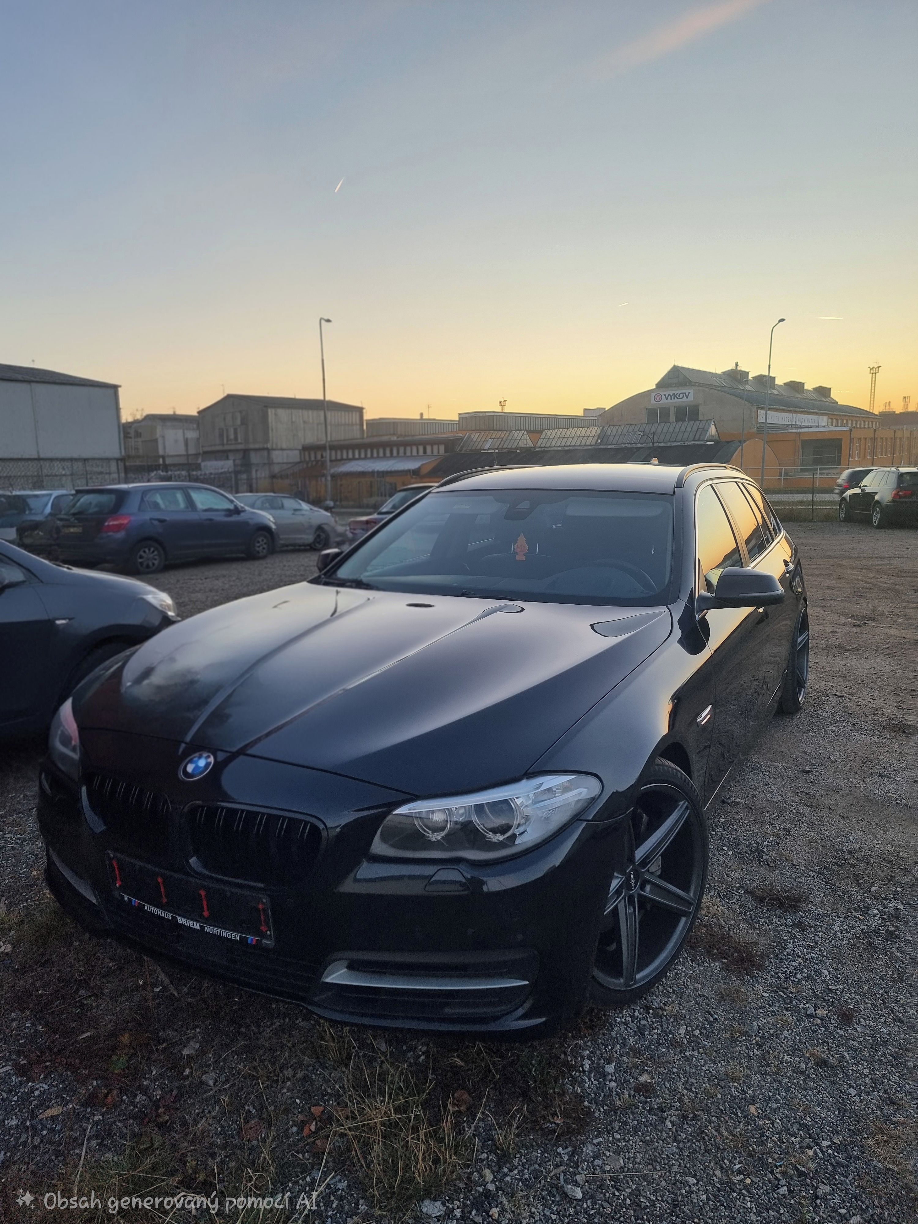 BMW Řada 5, 530XD, xenony,headup,nezáv.top - fotka 4