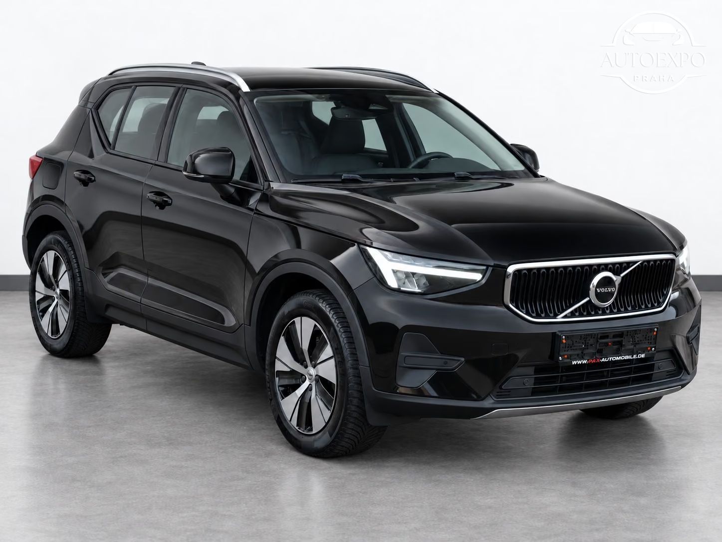 Volvo XC40, B3 Core 2WD*KŮŽE*KEYLESS - fotka 4