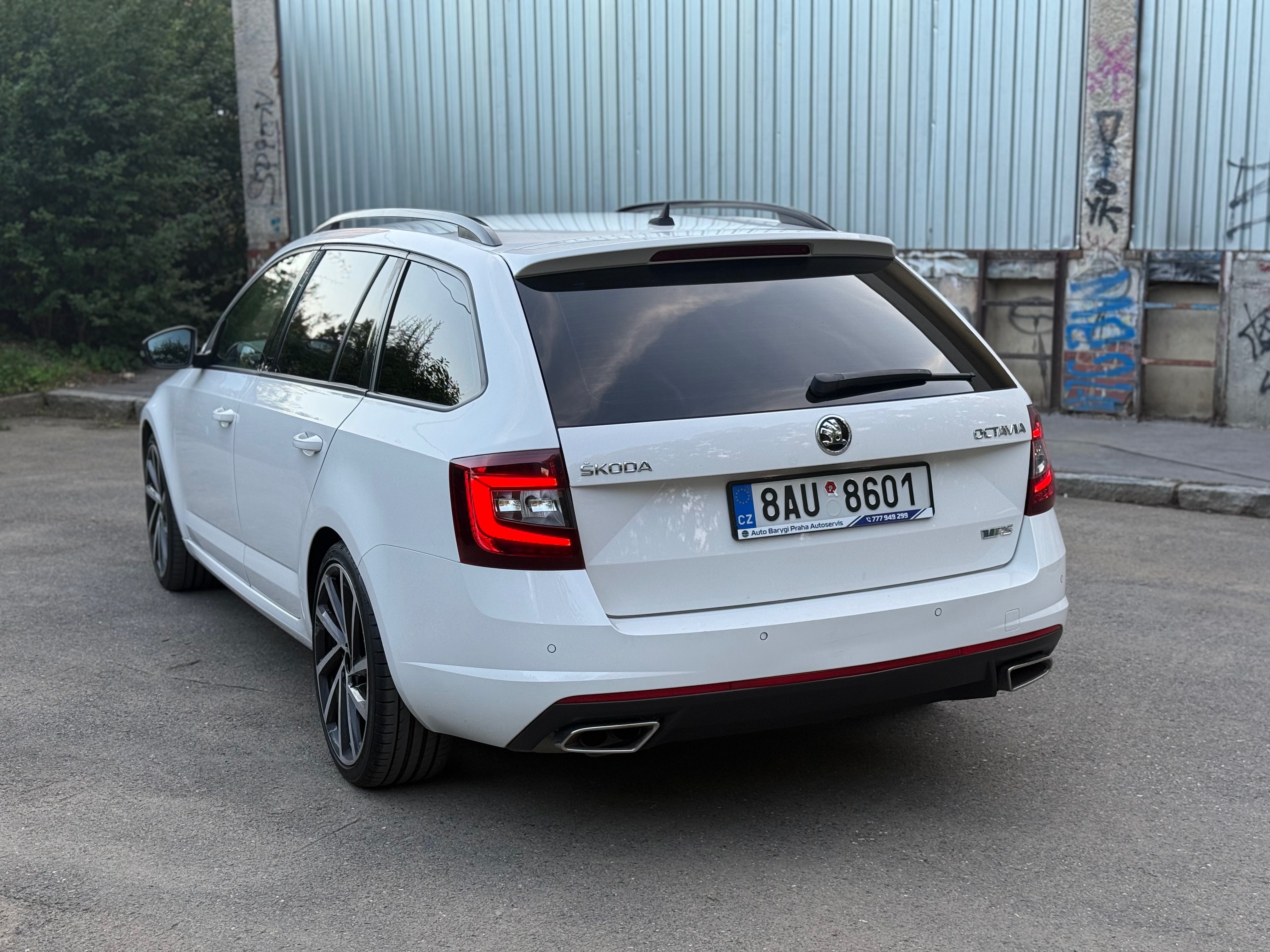 Škoda Octavia, 2.0 tdi - fotka 5