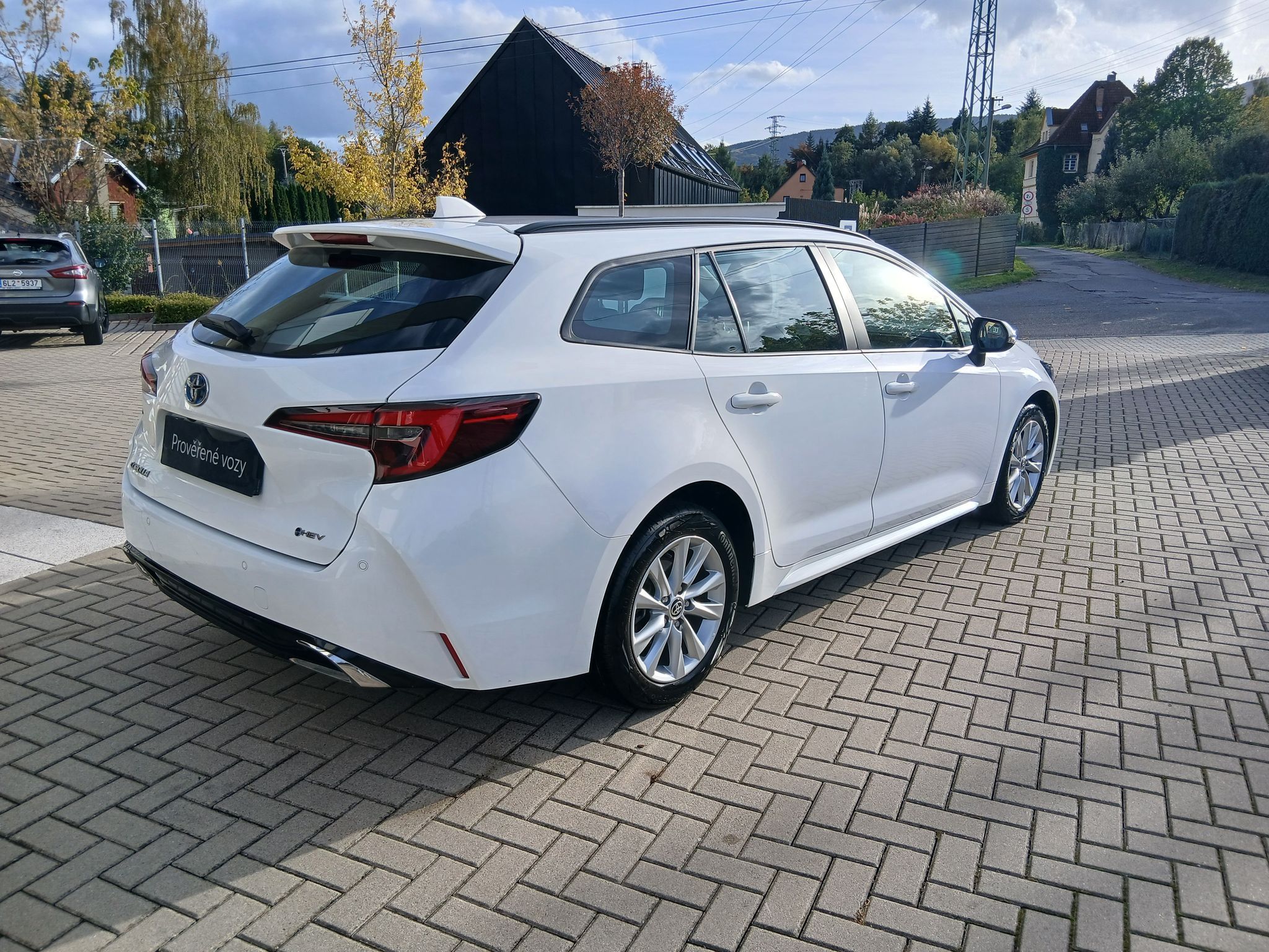 Toyota Corolla, 1.8 Hybrid Comfort Tech TS - fotka 5