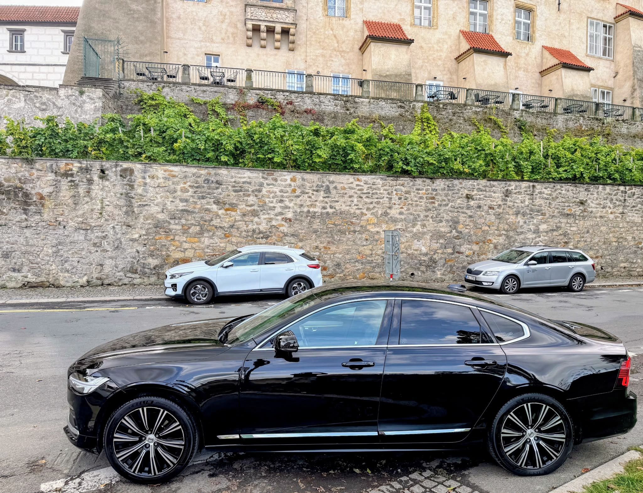 Volvo S90, B5 173KW AWD 6/2023 1.majitel - fotka 6