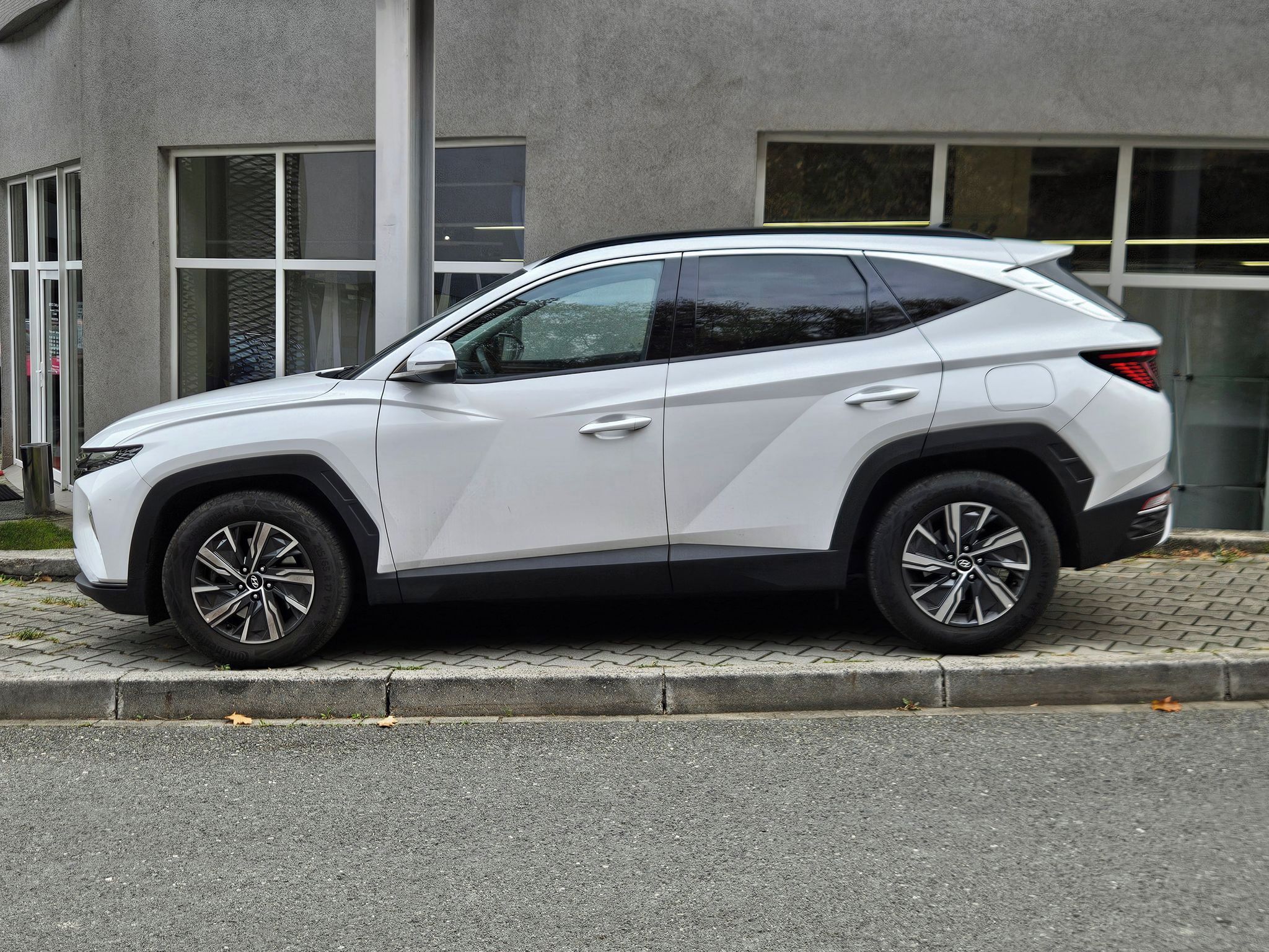 Hyundai Tucson, 1,6 T-GDi, Smart, 1.majitel - fotka 2