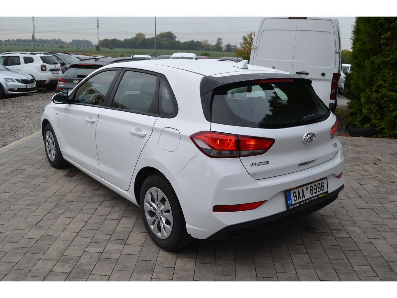Hyundai i30, 22 HB 1,5I MT START PLUS - fotka 3