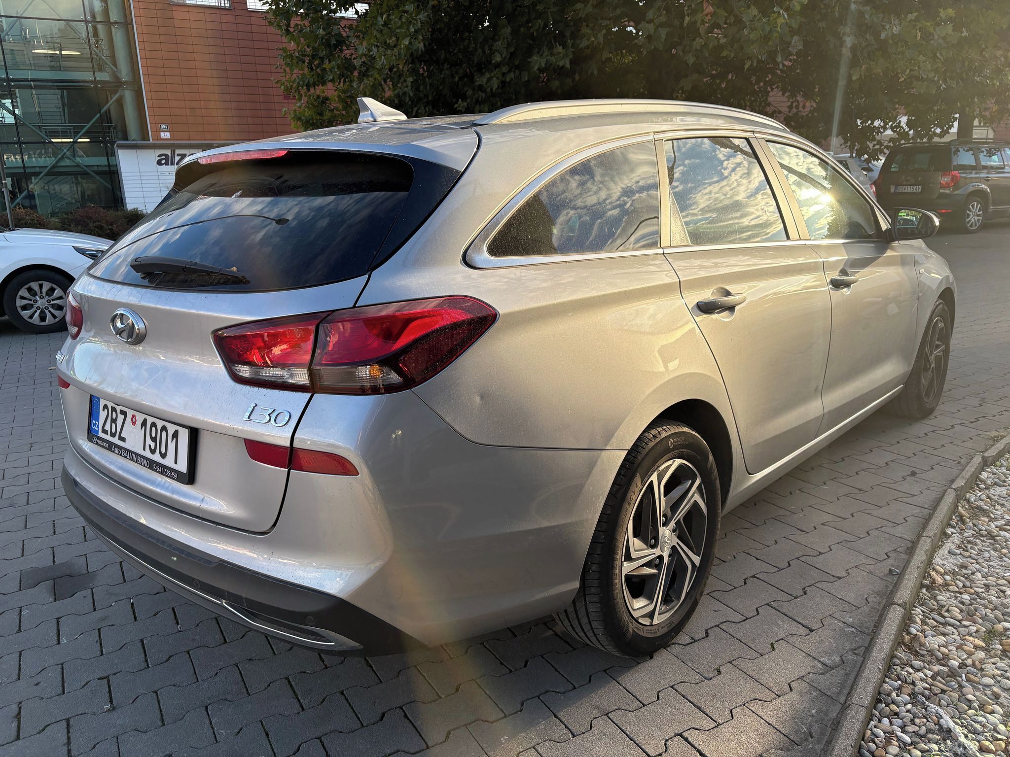 Hyundai i30, Smart 1.5 T-GDi 118kW - fotka 5