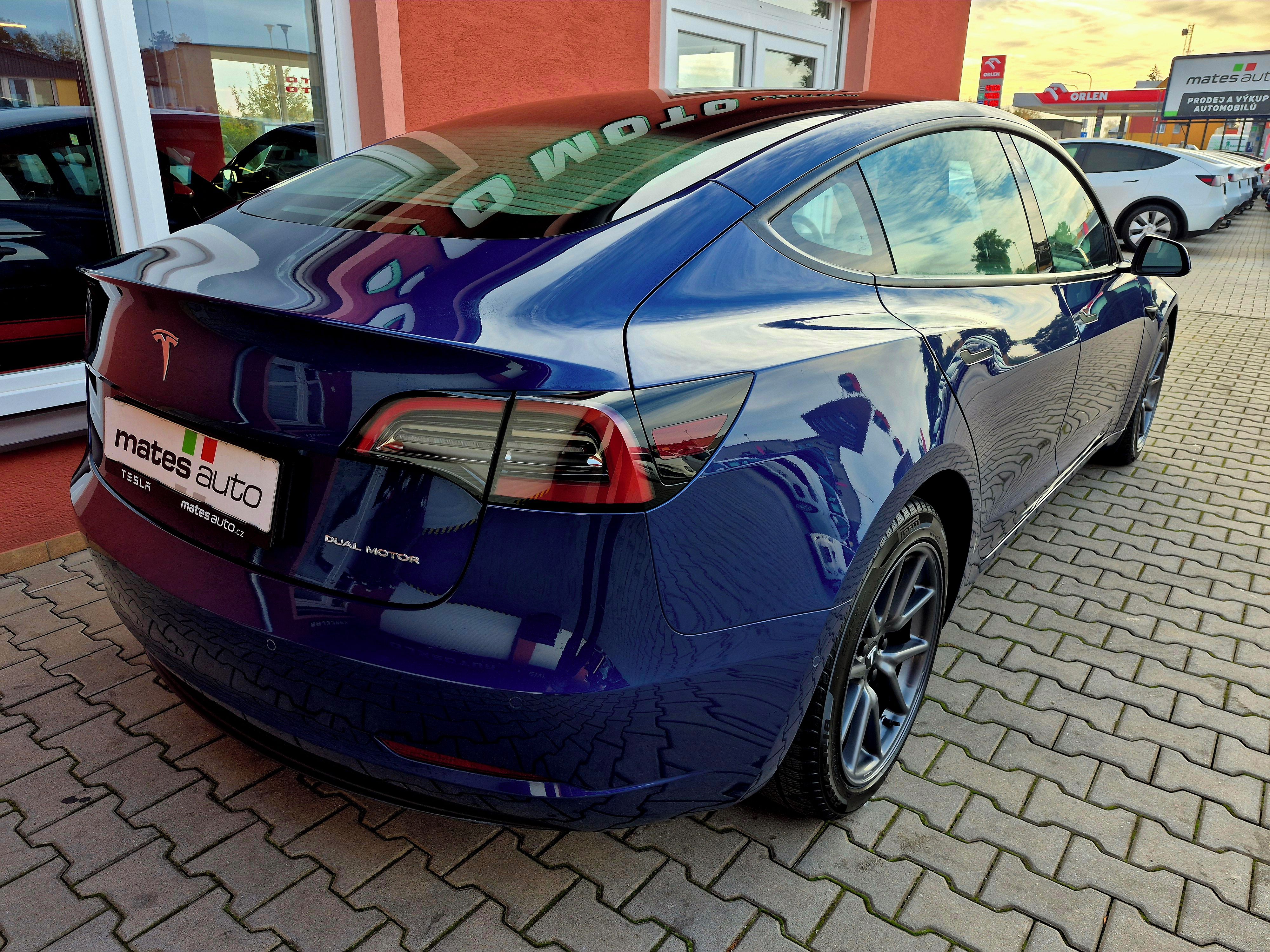 Tesla Model 3, Long Range Dual Motor DPH 366k - fotka 6