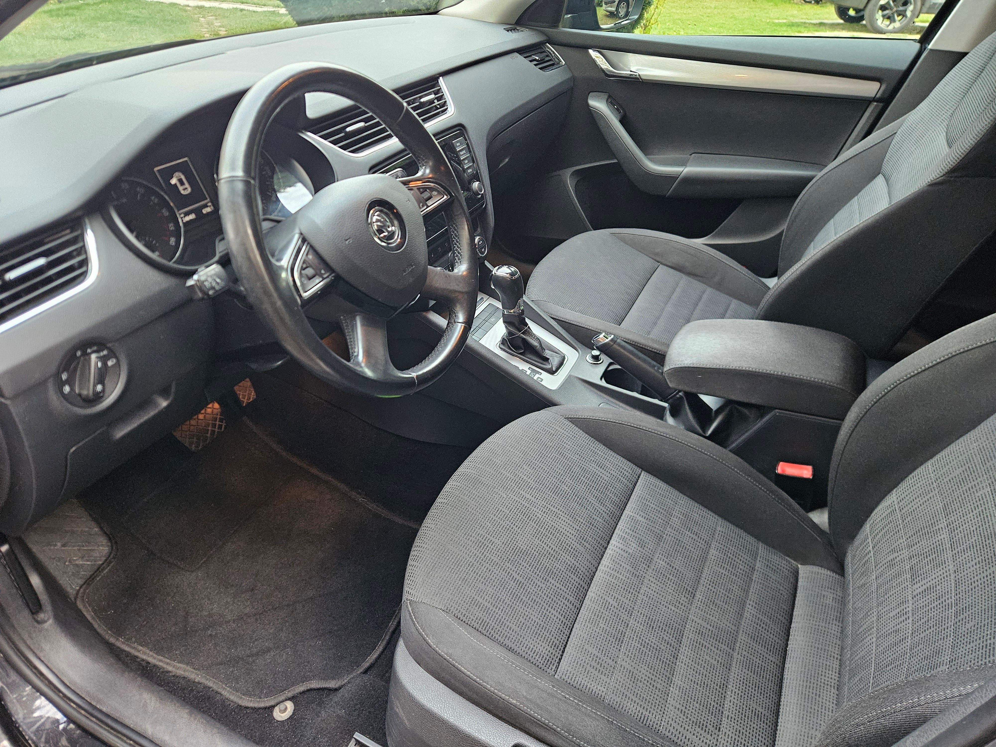Škoda Octavia, 2.0 TDI 110 kW, DSG - fotka 2