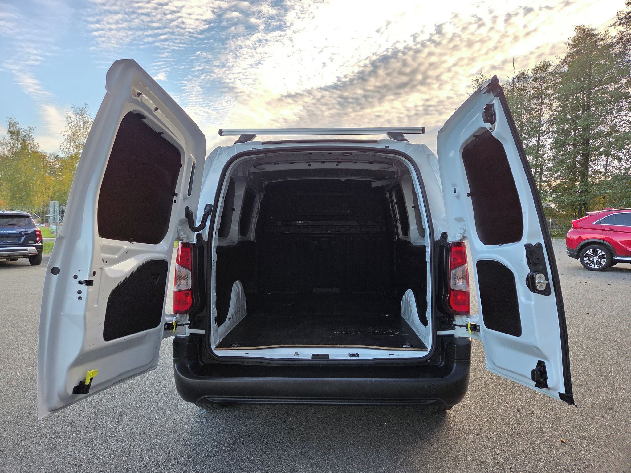 Opel Combo, Van L2H1 1.5 CDTI MAXI, 96 kW - fotka 5