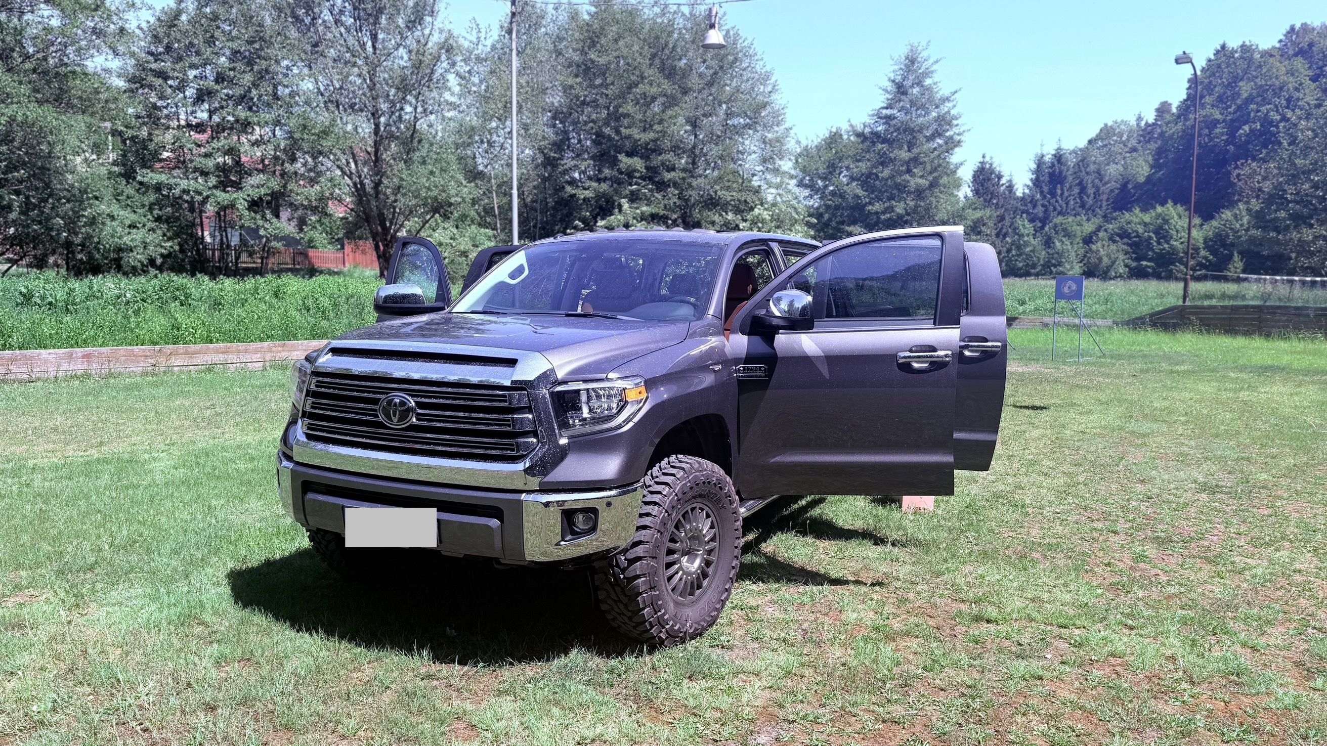 Toyota Tundra, Edice 1794