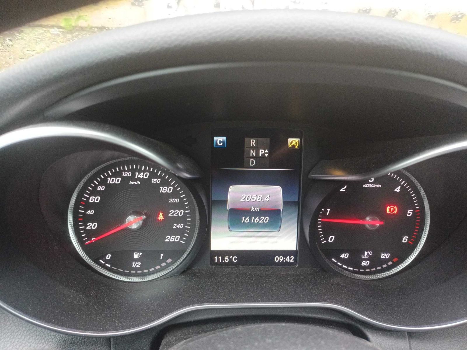 Mercedes-Benz Třídy C, 220 d 4MATIC, AMG Paket, 4X4 - fotka 3
