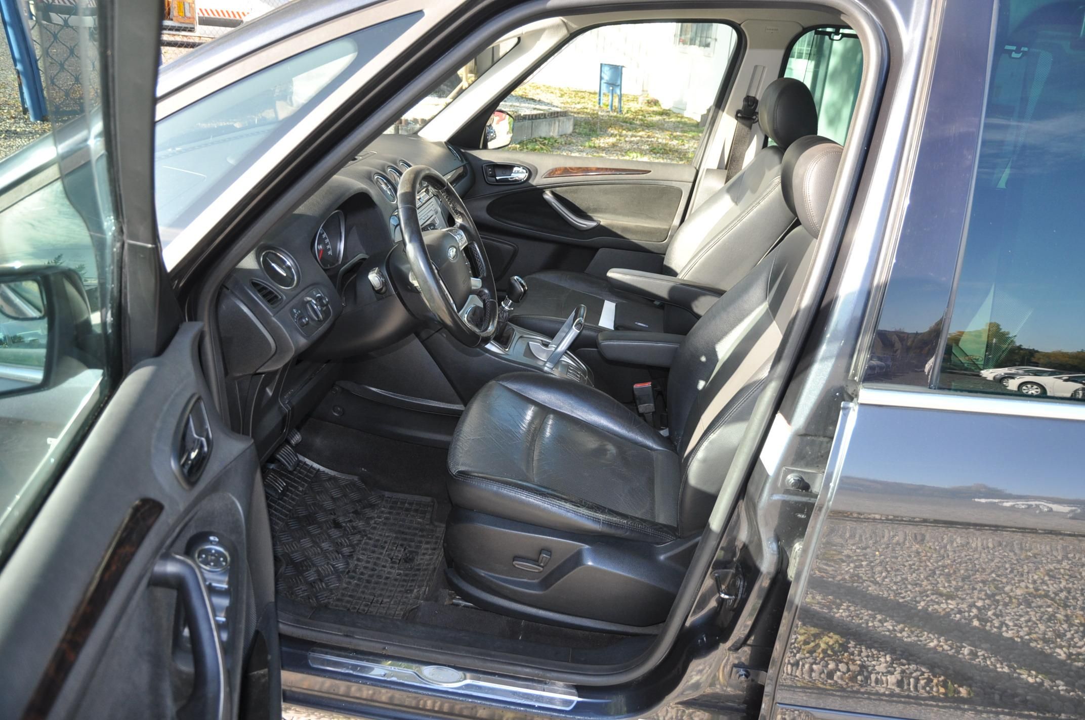 Ford Galaxy, 2.0TDCi 103kW 7.míst - fotka 6